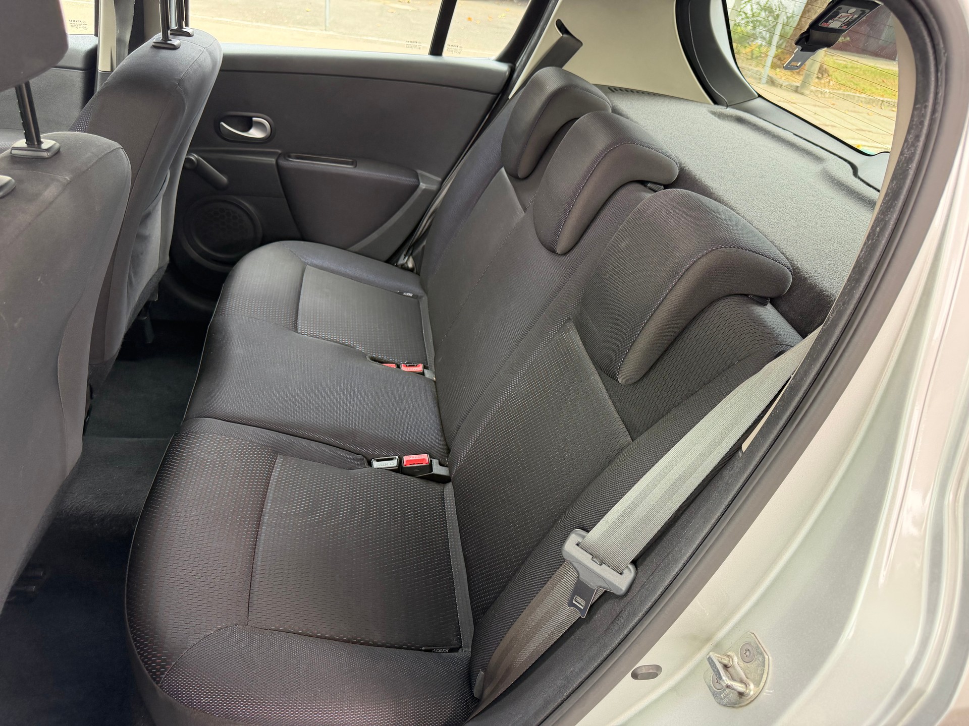 RENAULT Clio 1.2 16V Turbo Expression-image-13