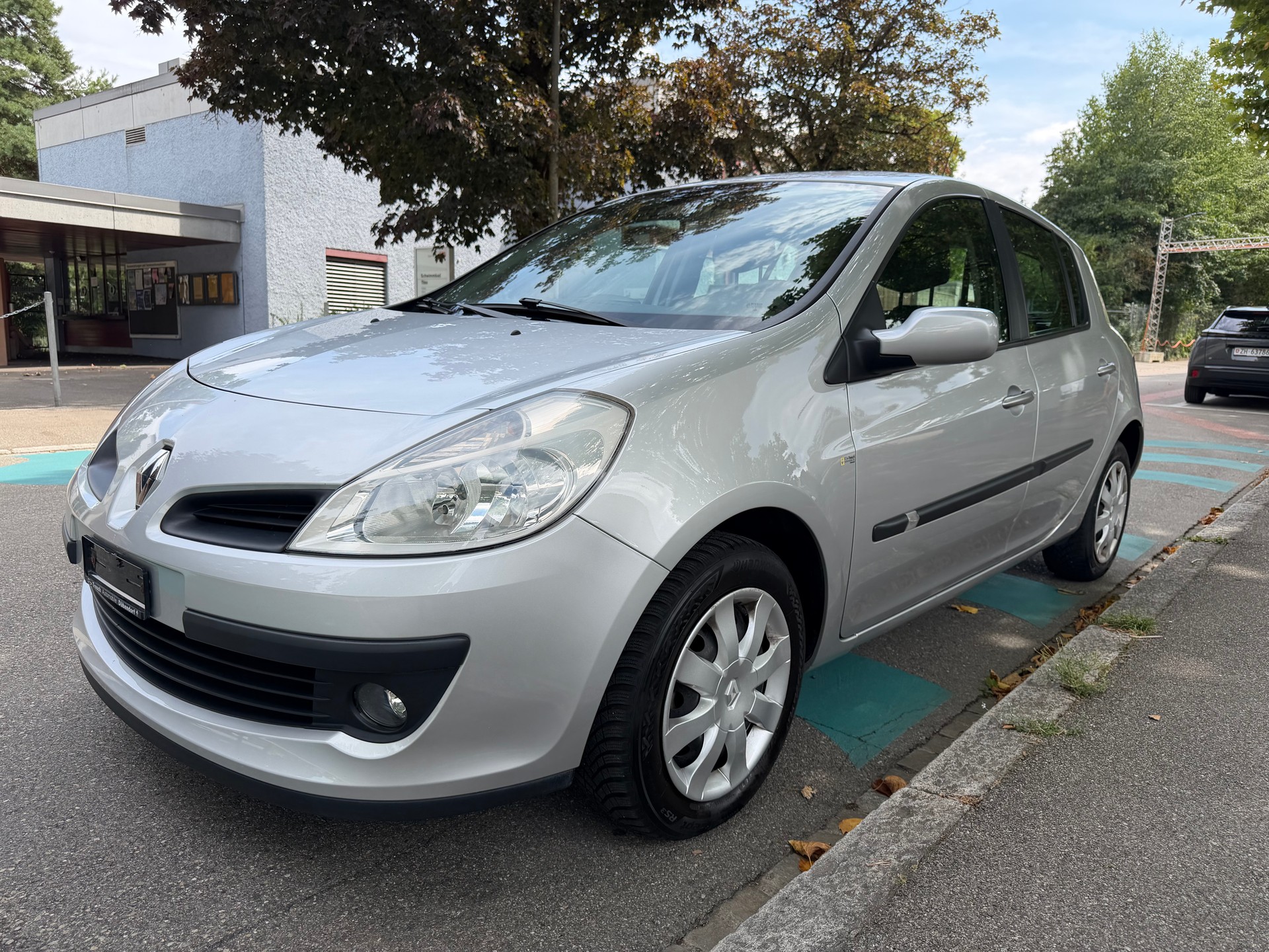 RENAULT Clio 1.2 16V Turbo Expression-image-1
