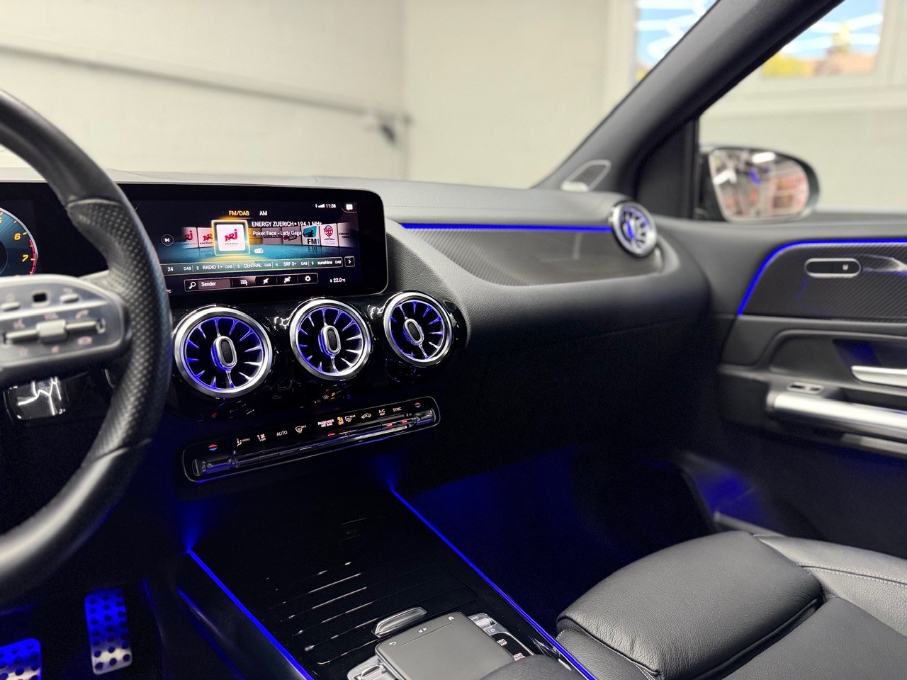 MERCEDES-BENZ B 250 4Matic AMG Line | Burmester | 360° Kamera | Full Assistenten-image-16