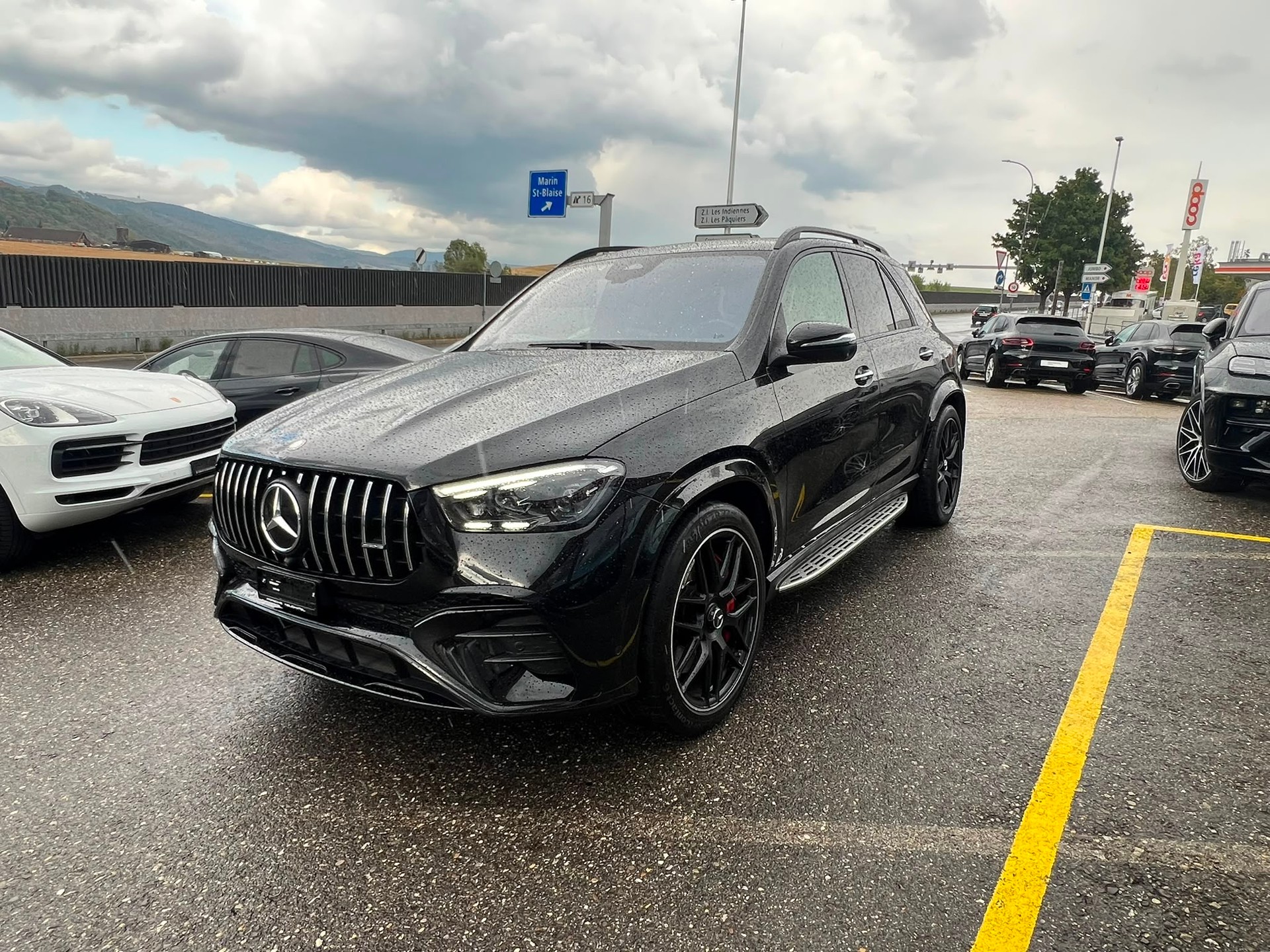 MERCEDES-BENZ GLE 53 AMG Hybrid EQ Star 4Matic+-showroom-element-2