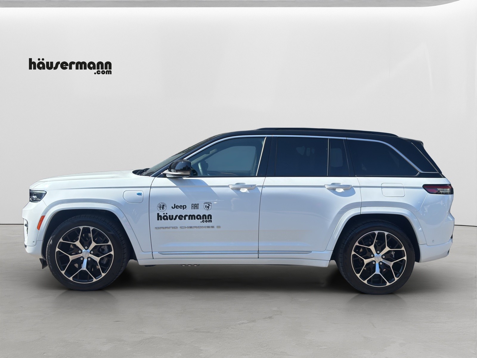 JEEP Grand Cherokee 2.0 Turbo Summit Reserve 4xe-image-2