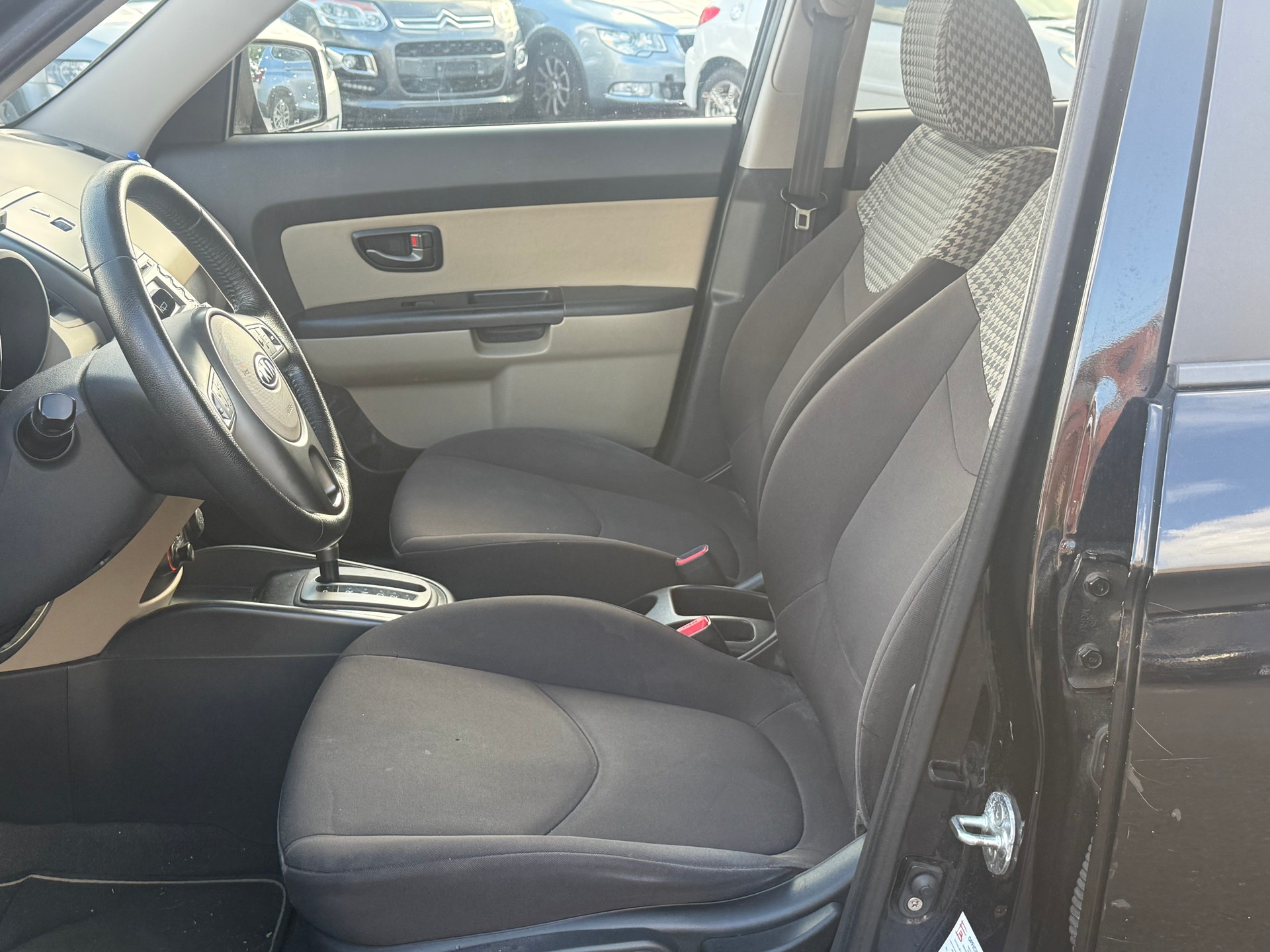 KIA Soul 1.6 CRDi Style Automatic-image-6