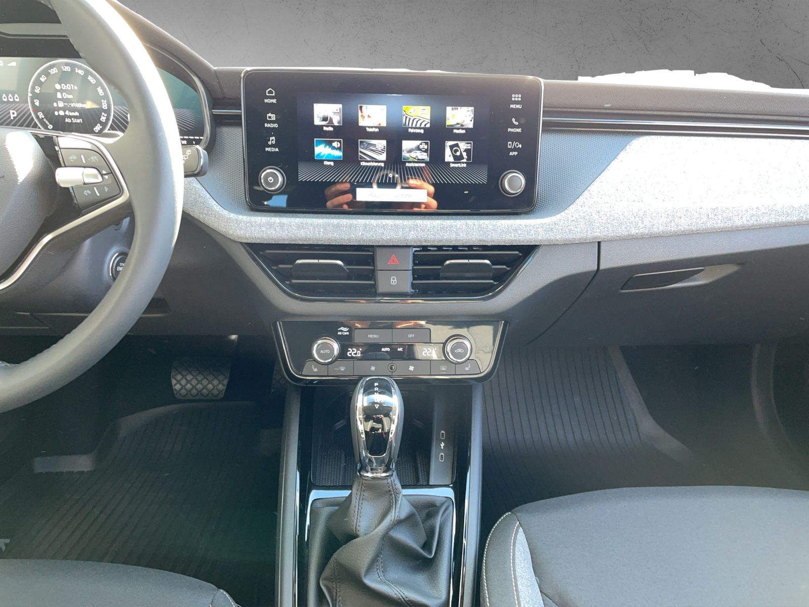 SKODA SKODA Kamiq Selection Loft-image-11