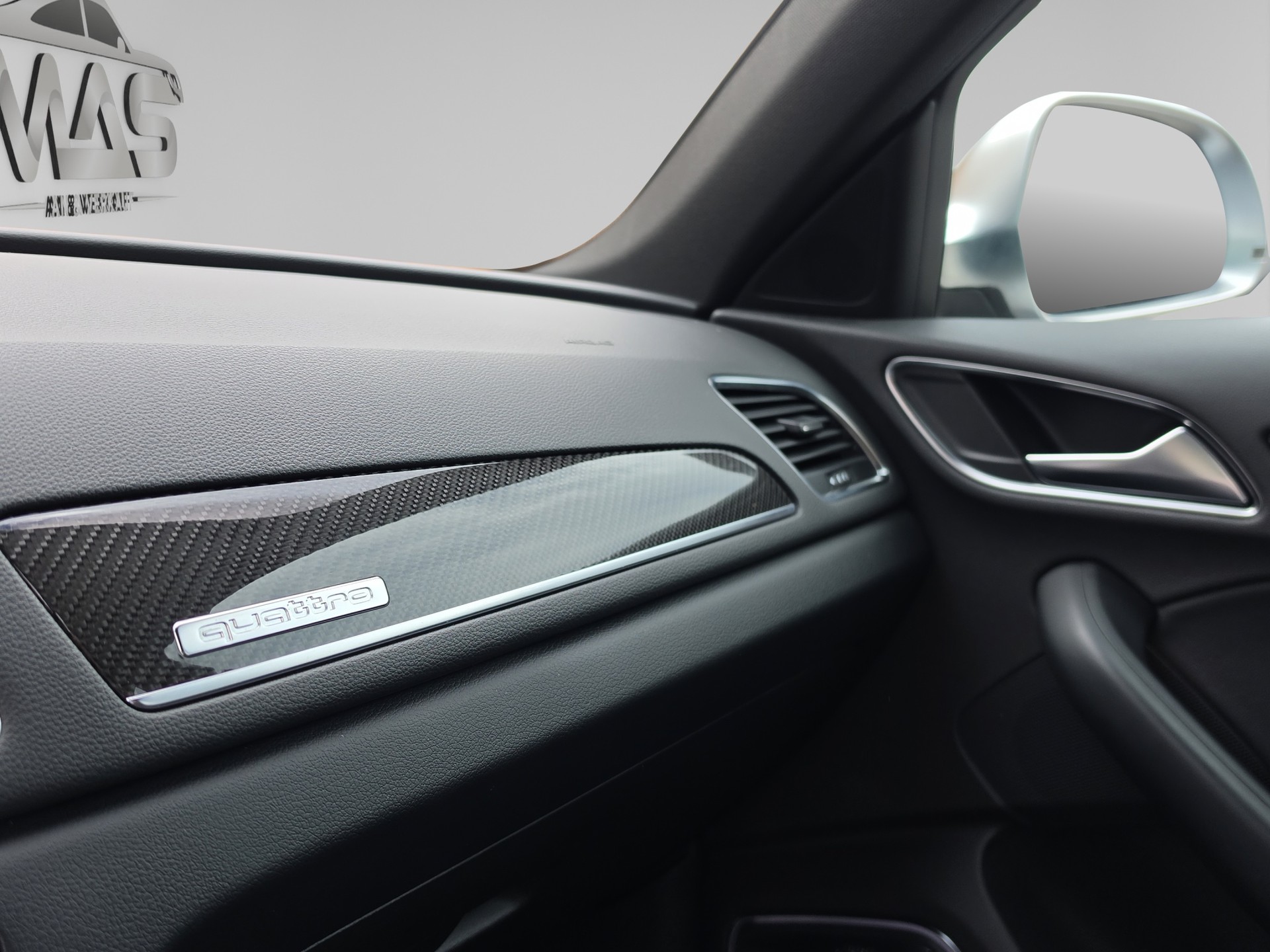 AUDI RS Q3 2.5 TFSI quattro S-tronic-image-14