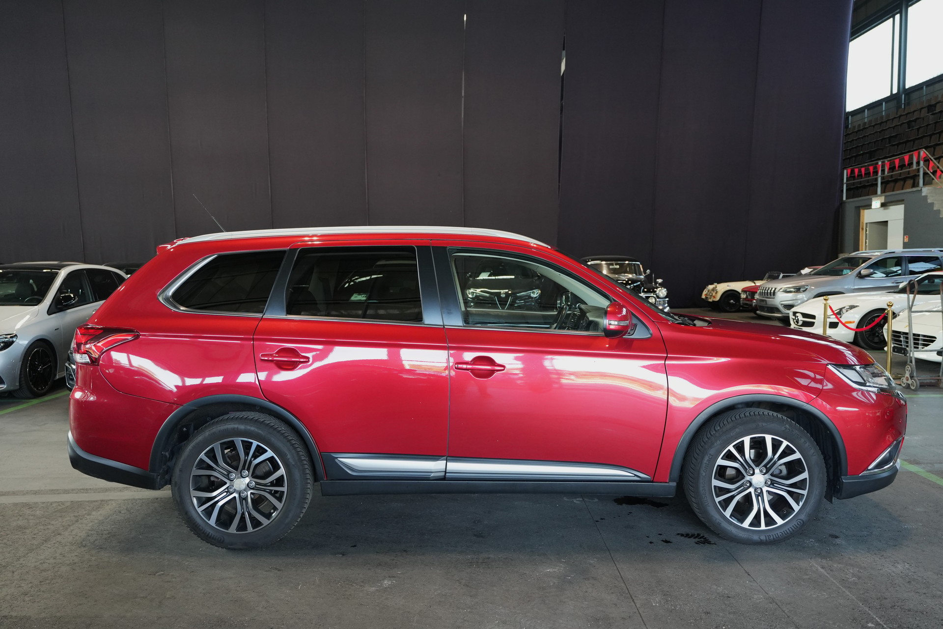 MITSUBISHI Outlander 2.0 Diamond 4WD CVT-image-3