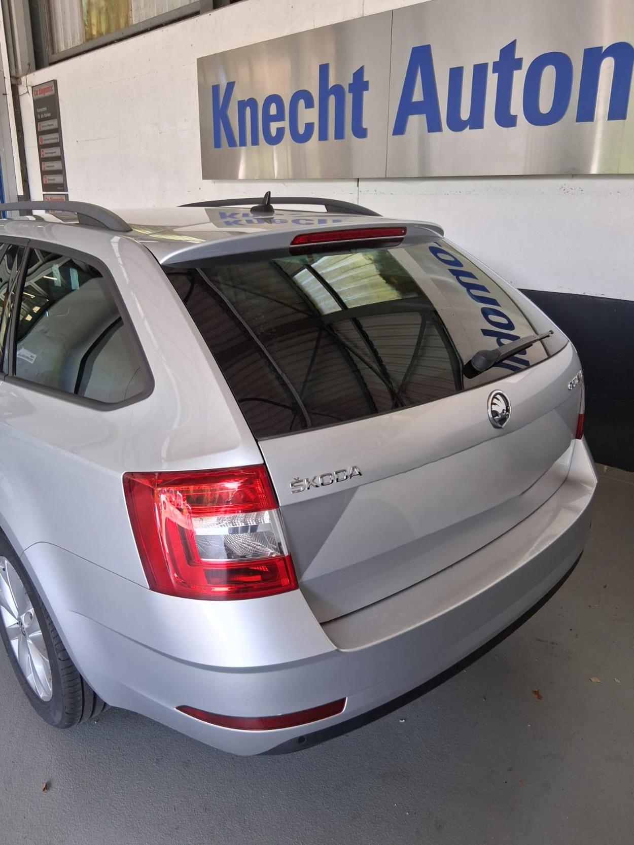 SKODA Octavia Combi 2.0 TDI 150 Style DSG-showroom-element-3