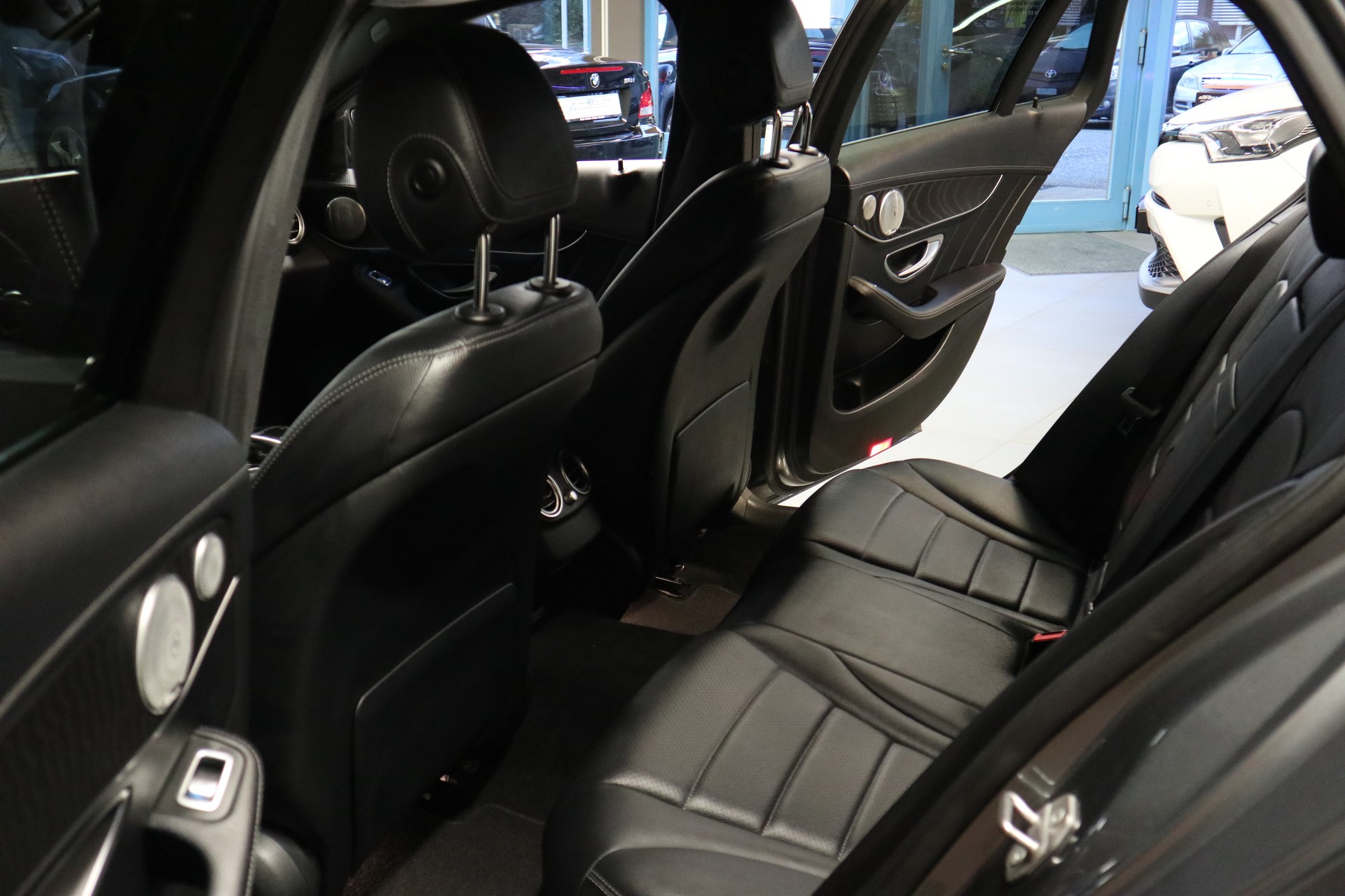 MERCEDES-BENZ C 250 d Swiss Star AMG Line 4m Kombi-image-9