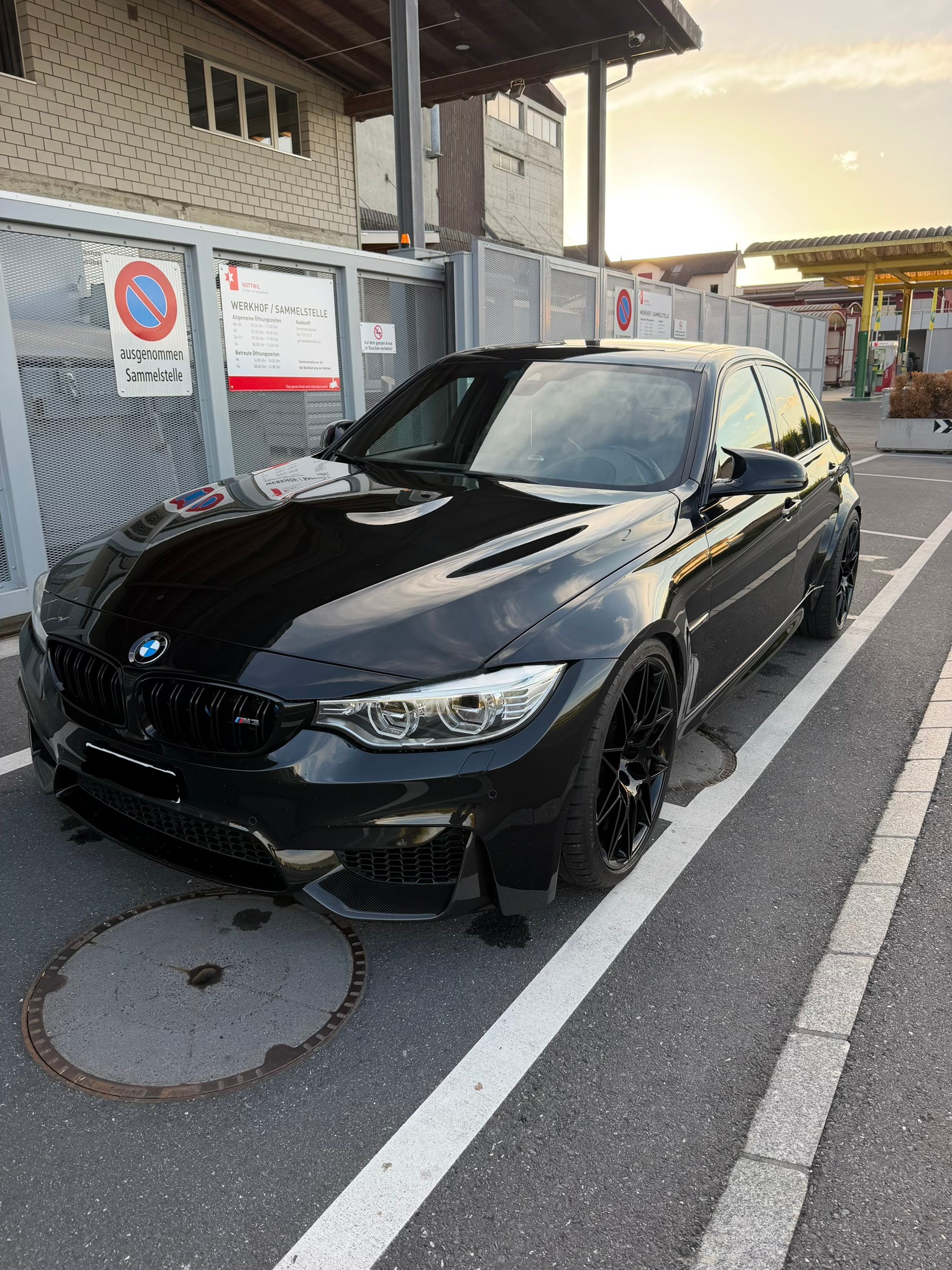 BMW M3 Competition-image-0