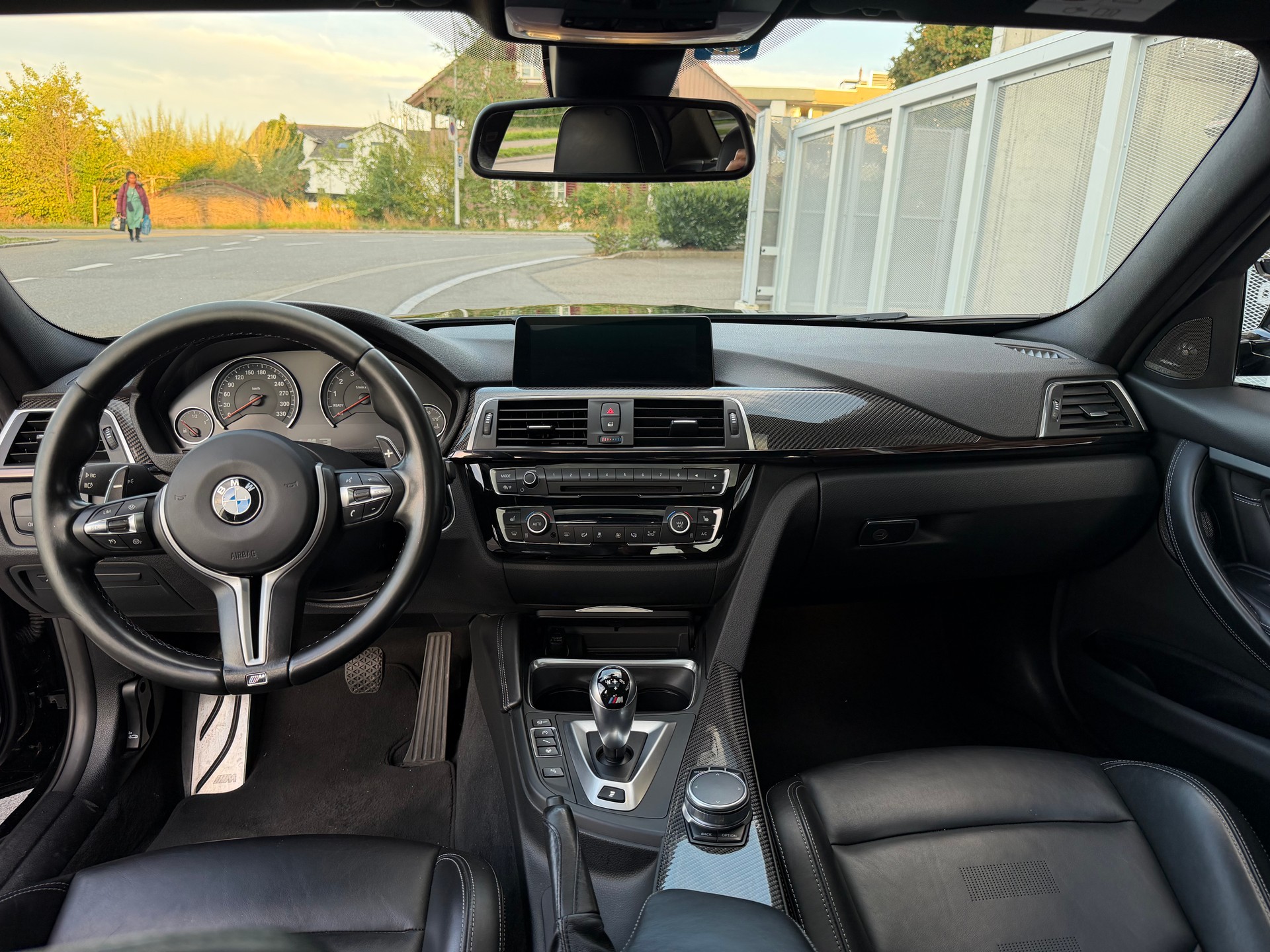 BMW M3 Competition-image-5