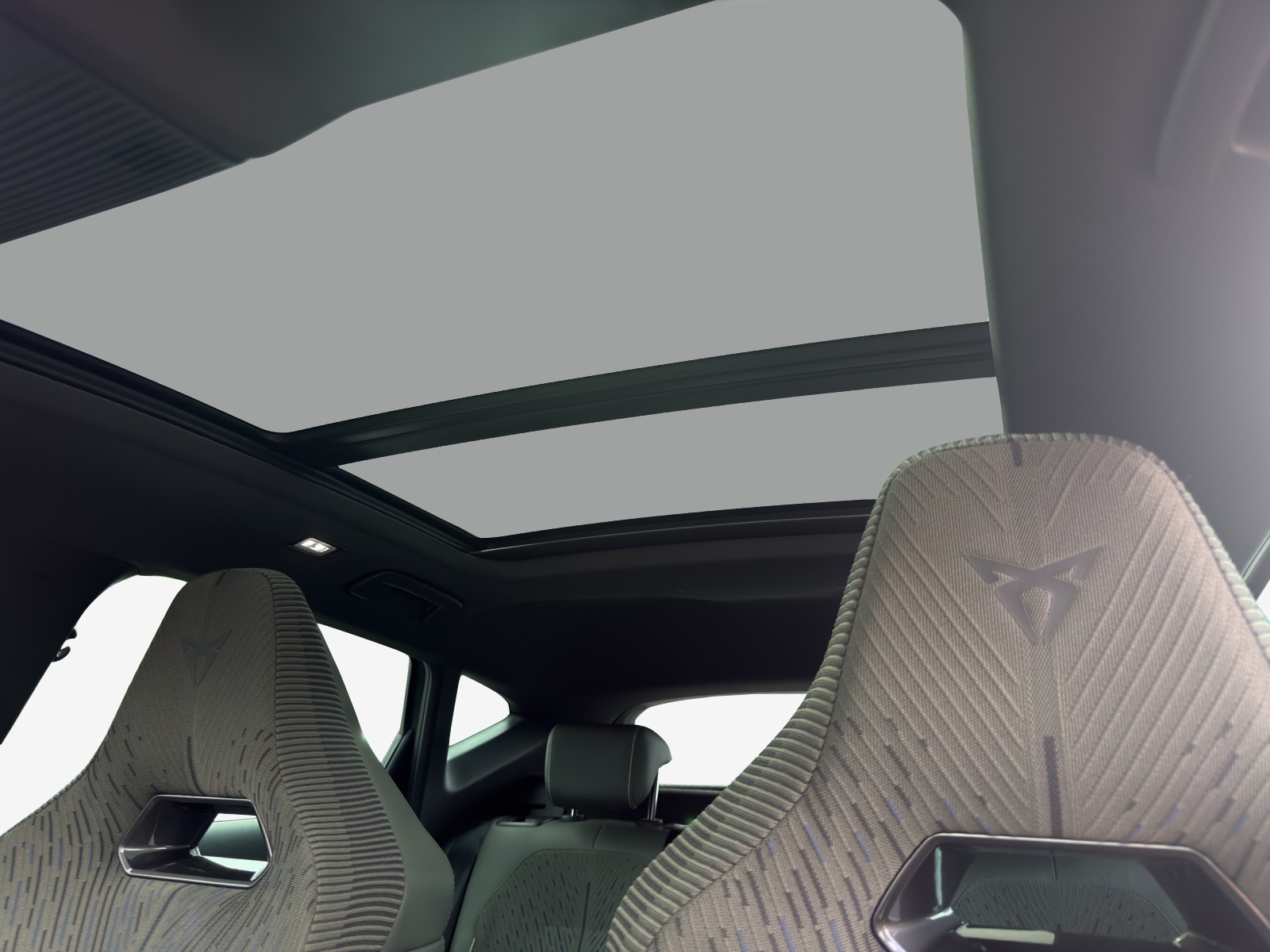 CUPRA Formentor 1.5 e-HYBRID pHEV Prime Edition VZ DSG-image-13