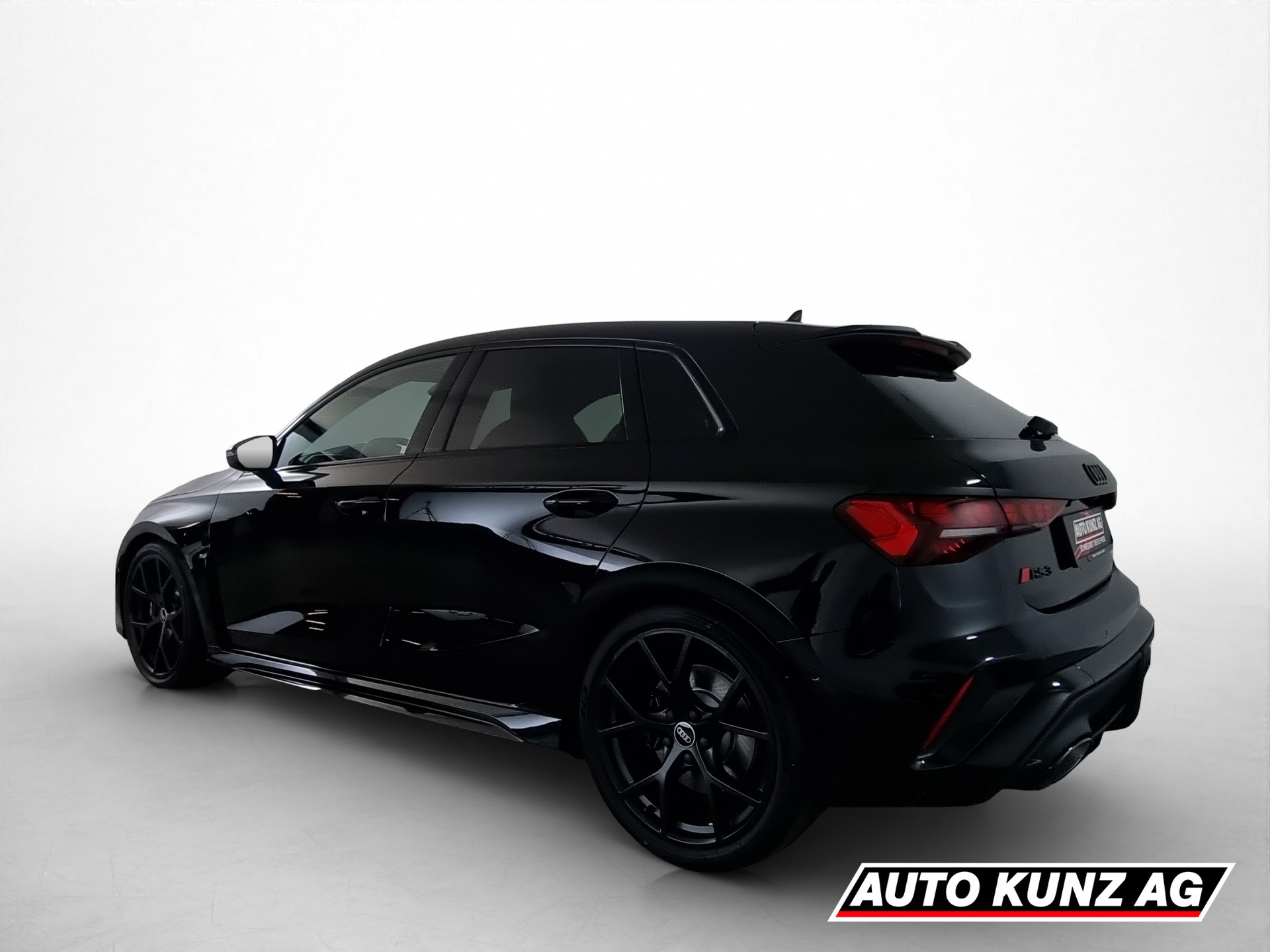 AUDI RS3 Sportback 2.5 TSI quattro S-tronic-image-3