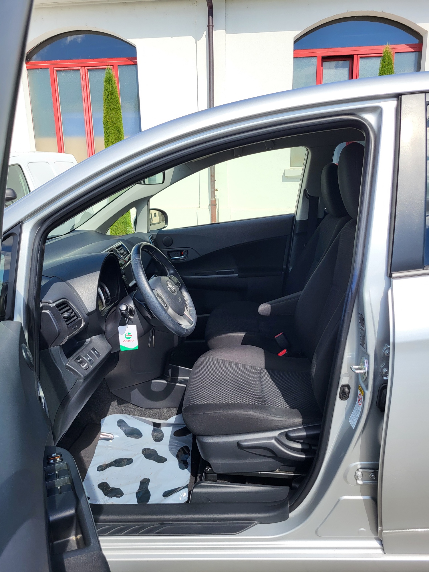 TOYOTA Verso-S 1.33 Linea Trend Multidrive S-image-10