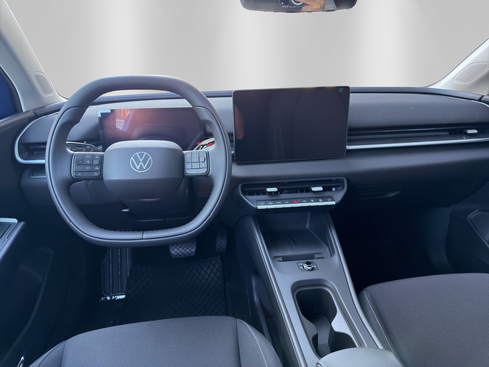 VW ID.Polo 52 kWh Life Edition One-image-9