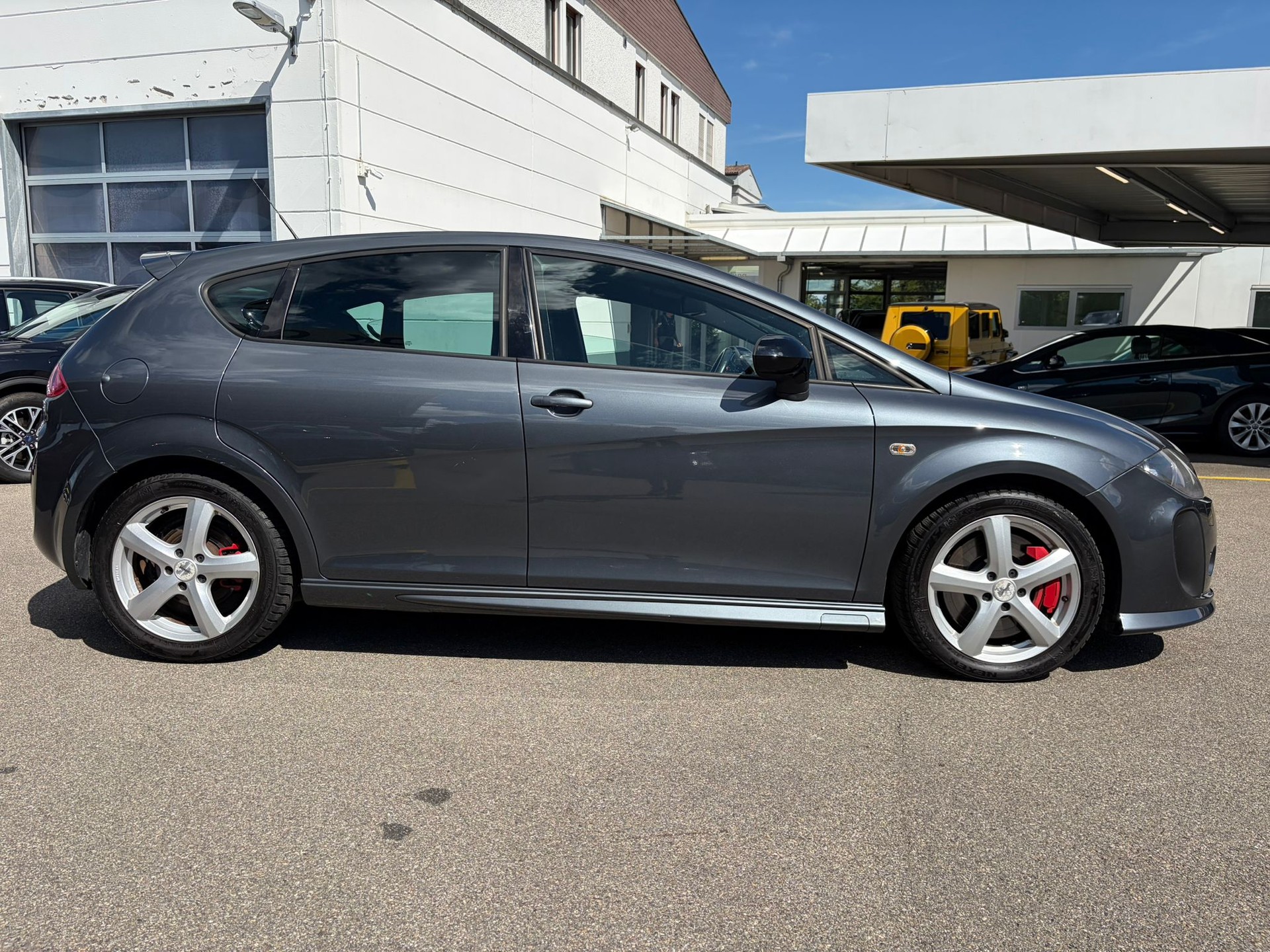 SEAT Leon 2.0 TSI Cupra R-image-4