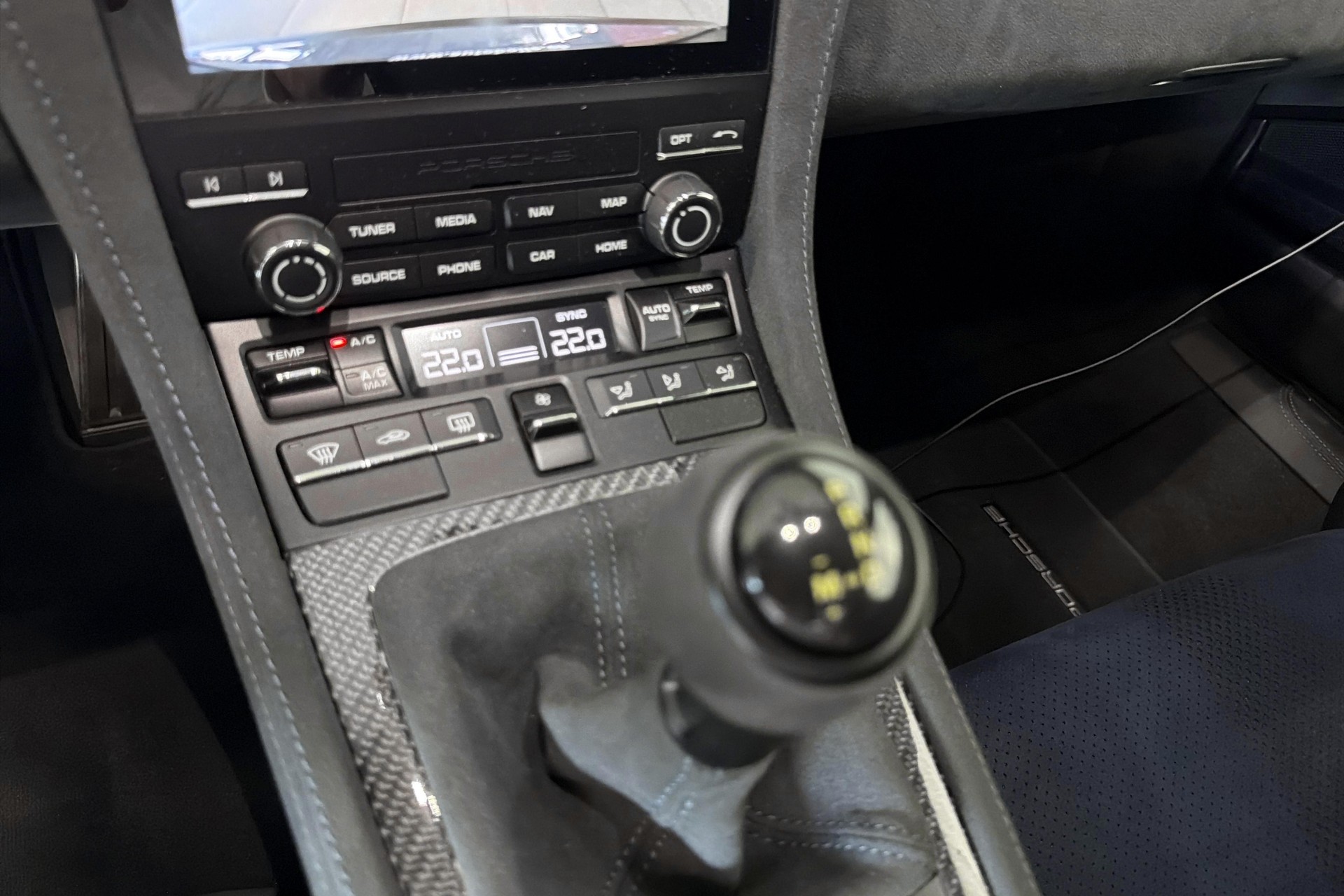 PORSCHE 718 Cayman GT4 RS PDK-image-13
