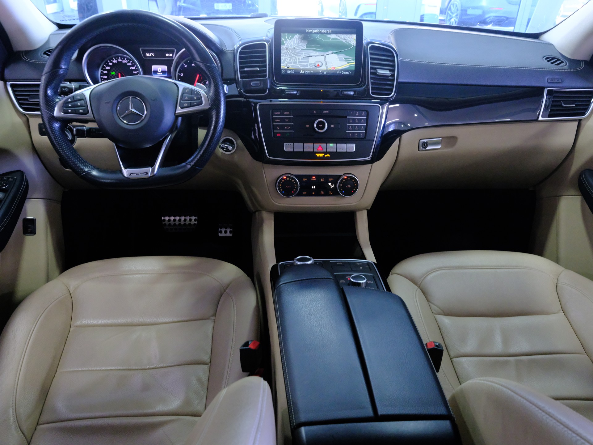 MERCEDES-BENZ GLE Coupé 43 AMG 4Matic 9G-Tronic-image-11