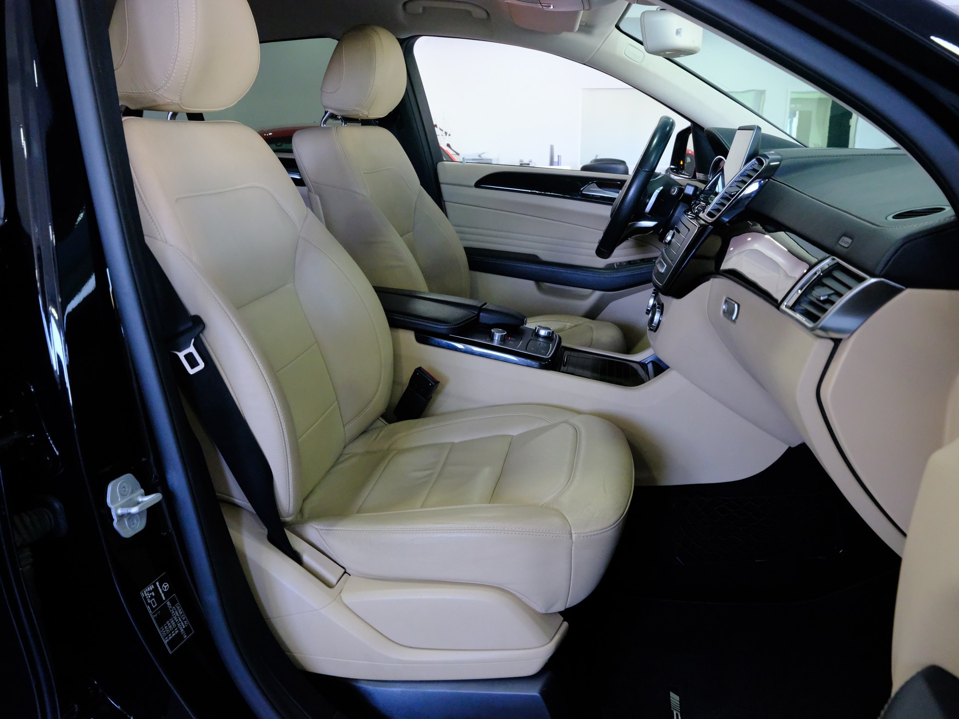 MERCEDES-BENZ GLE Coupé 43 AMG 4Matic 9G-Tronic-image-13