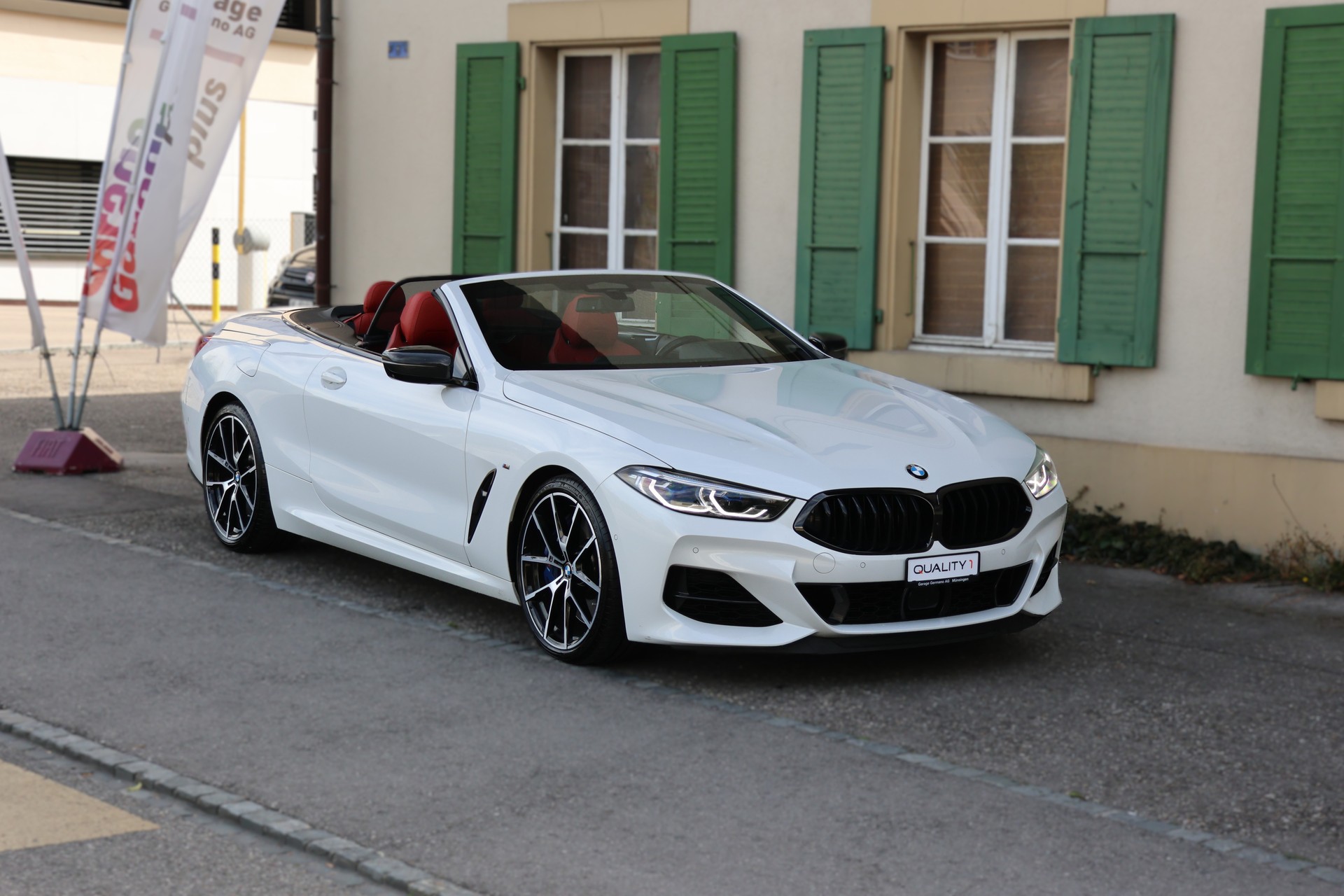 BMW M850i xDrive Steptronic Individual (CH)-showroom-element-3