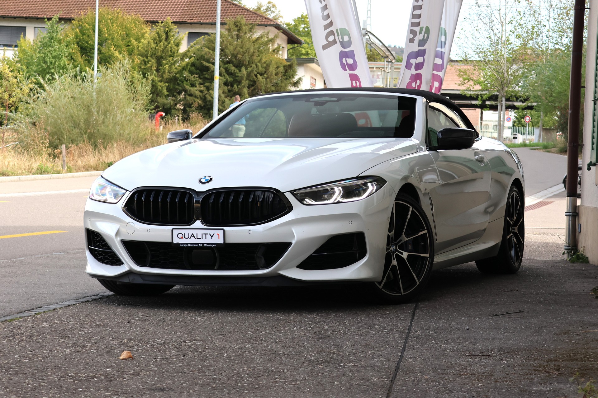 BMW M850i xDrive Steptronic Individual (CH)-showroom-element-1