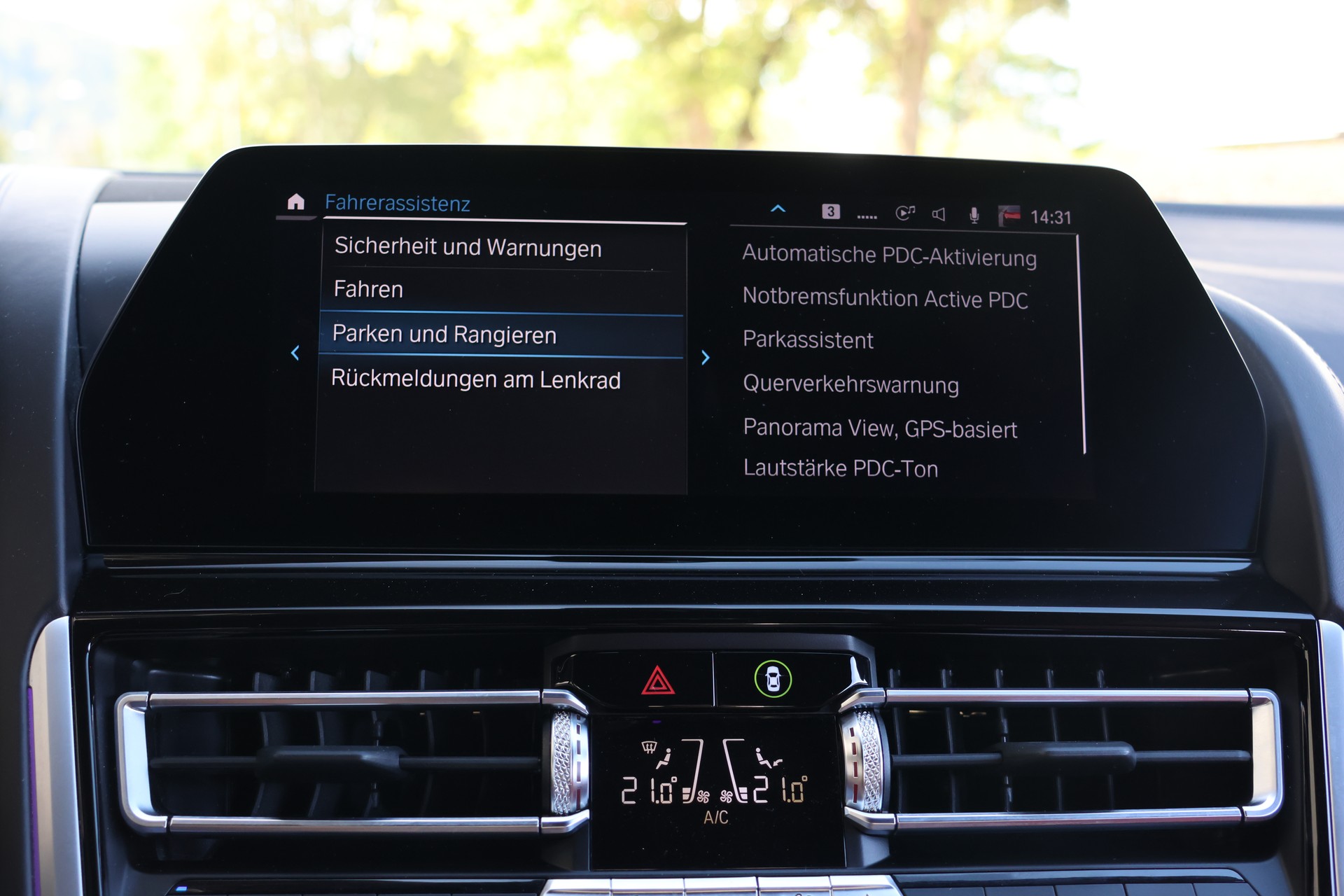 BMW M850i xDrive Steptronic Individual (CH)-image-27