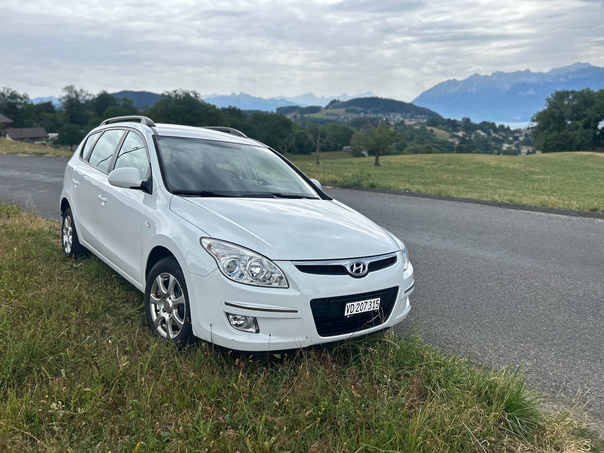 HYUNDAI 1.6 Style