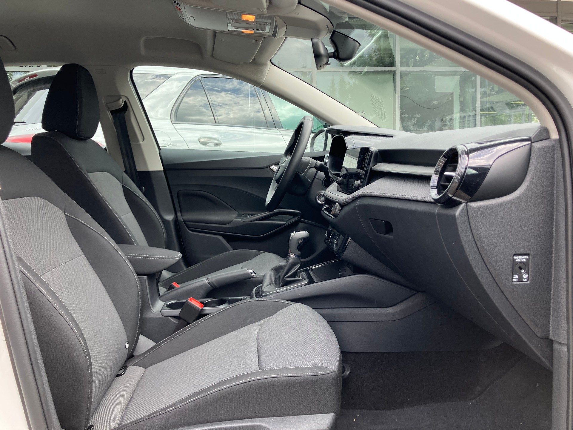 SKODA Fabia 1.0 TSI Selection DSG-image-4