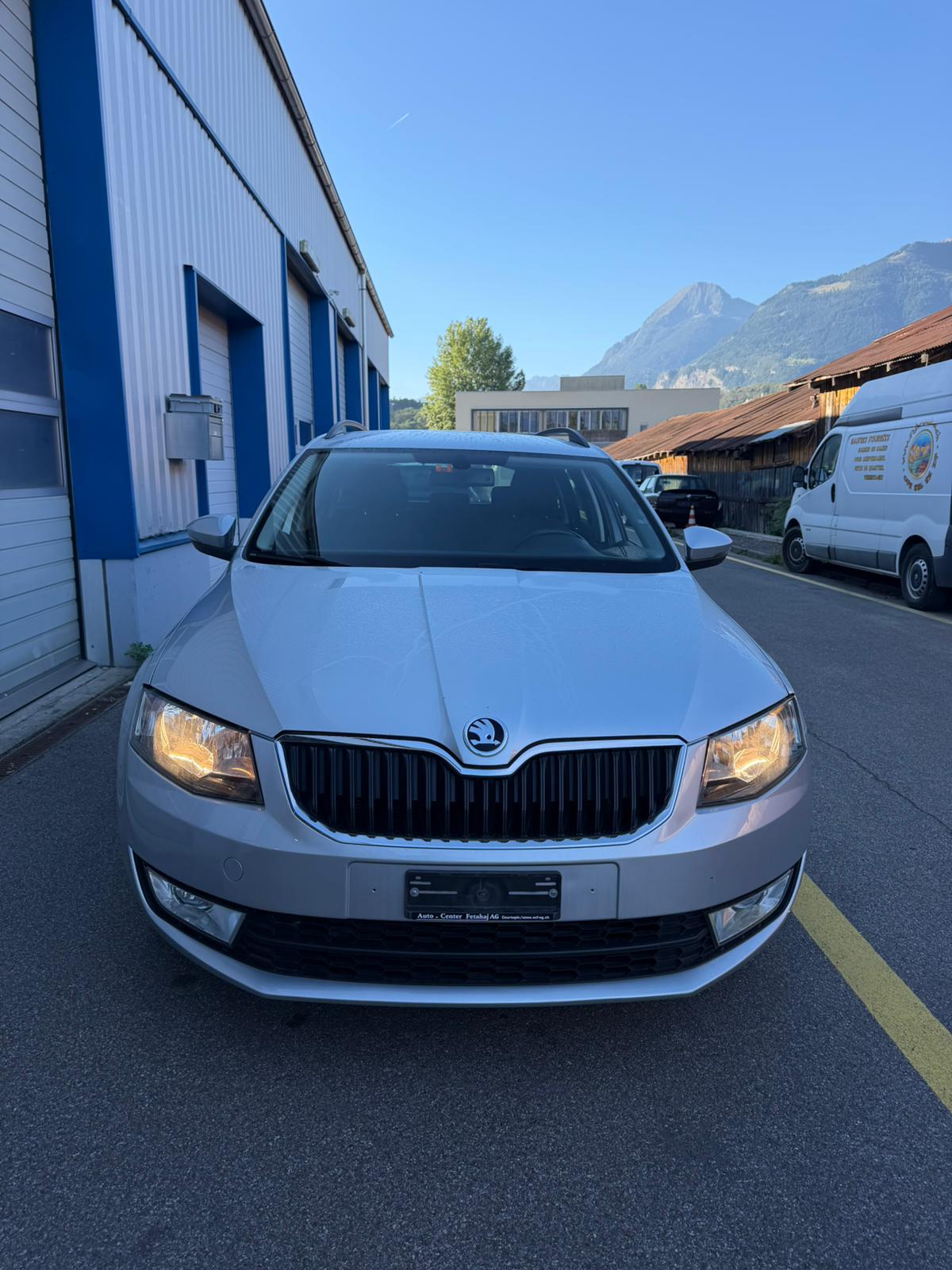 Car photo