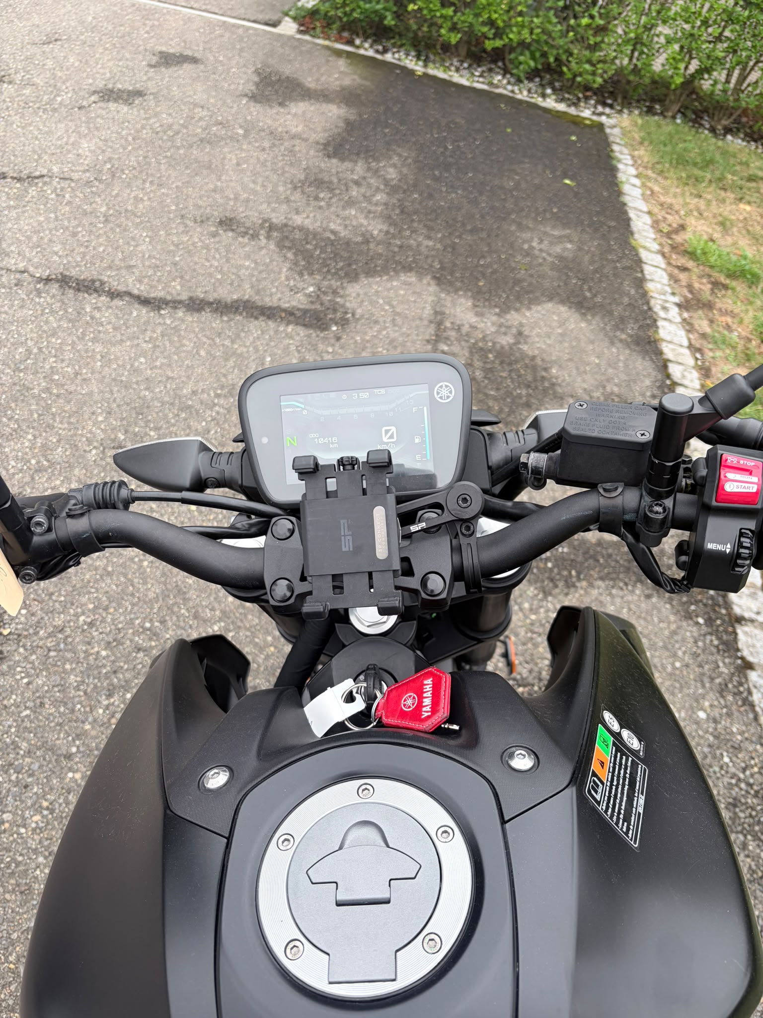 YAMAHA MT-125-showroom-element-3