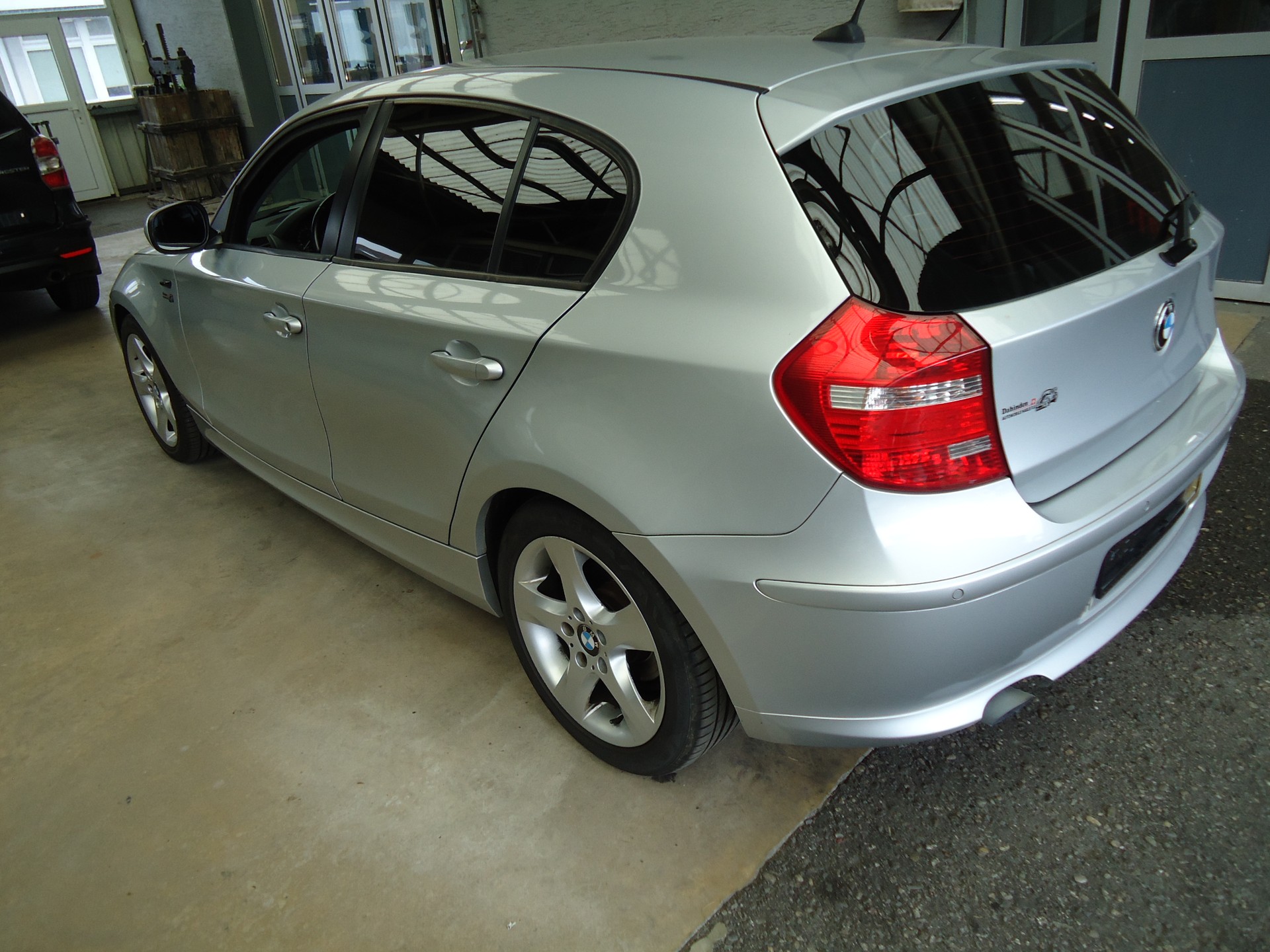 BMW 116i-image-2