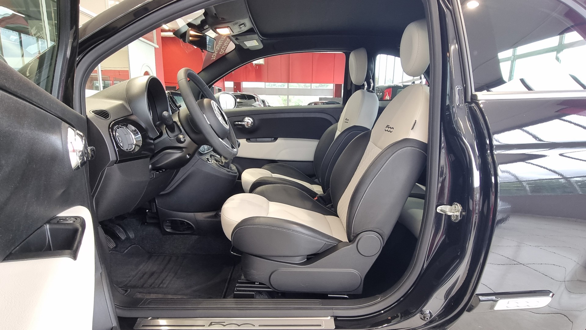FIAT 500 C 1.0 Hybrid Dolcevita-image-20