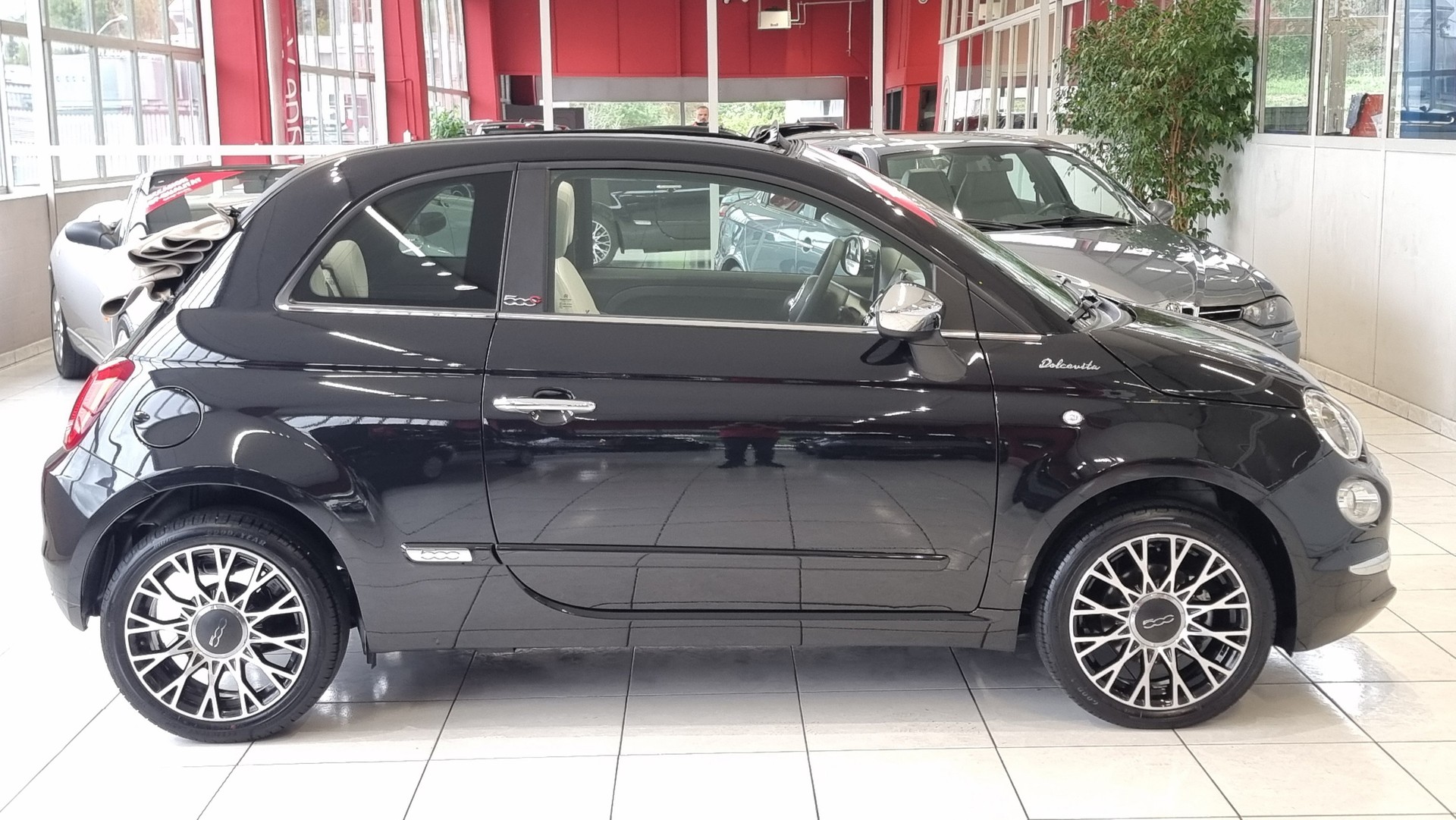 FIAT 500 C 1.0 Hybrid Dolcevita-image-8