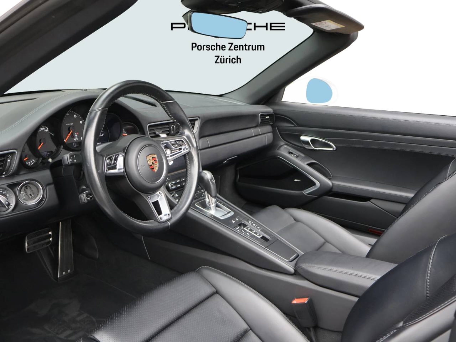 PORSCHE 911 Carrera S Cabriolet-image-3