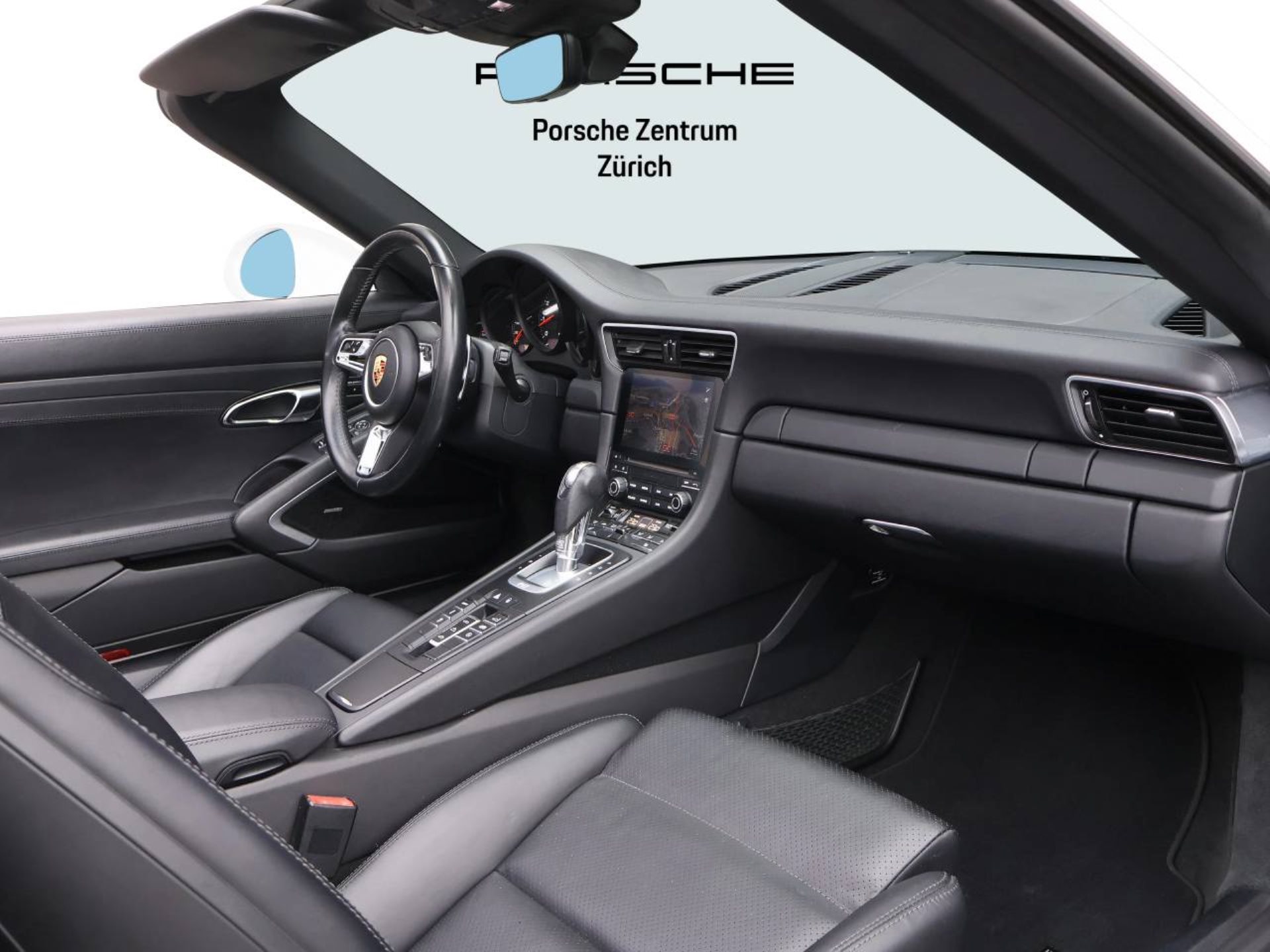 PORSCHE 911 Carrera S Cabriolet-image-12