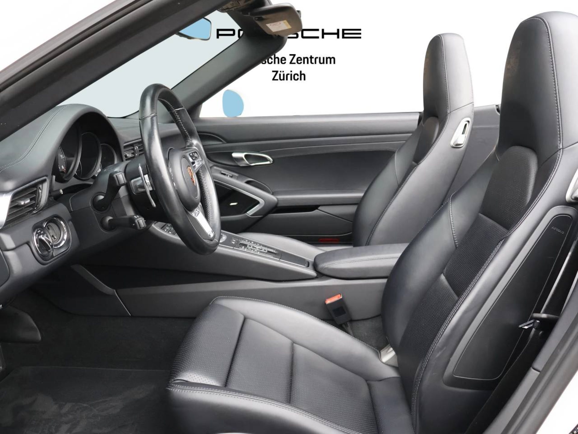 PORSCHE 911 Carrera S Cabriolet-image-10