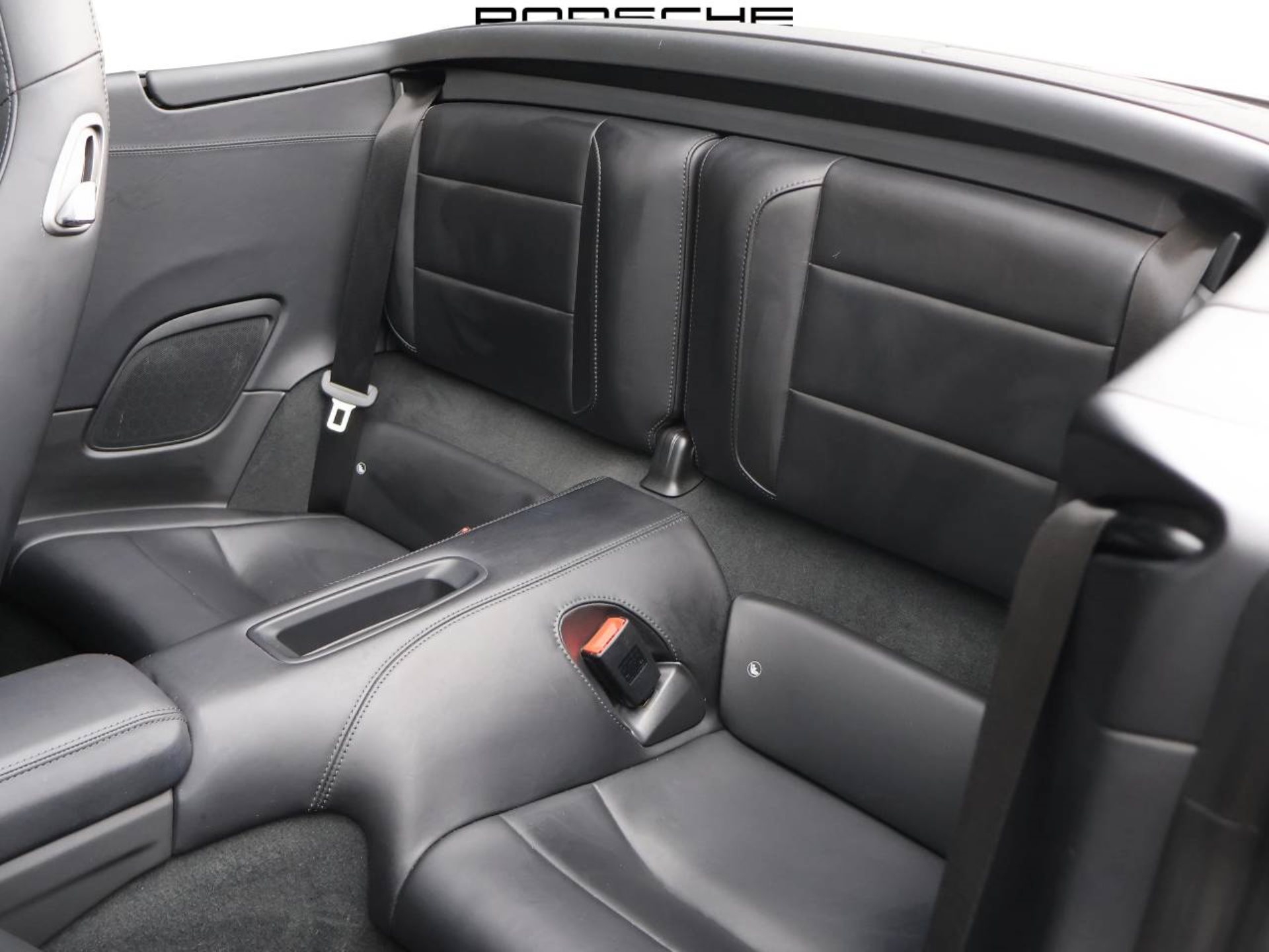 PORSCHE 911 Carrera S Cabriolet-image-13