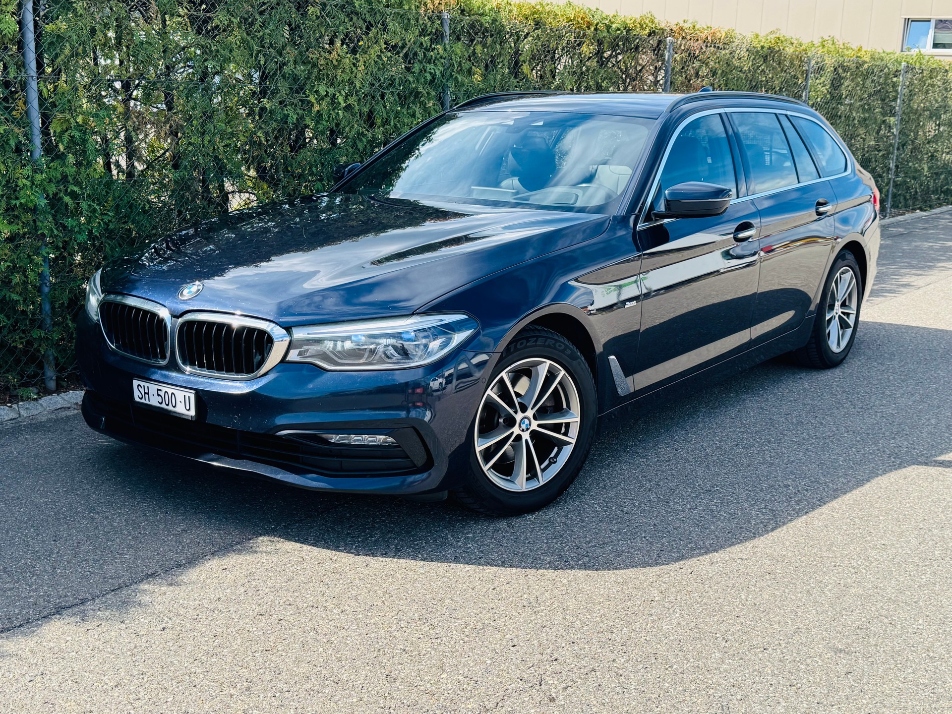 BMW 520d xDrive Touring Sport Line Steptronic-image-1