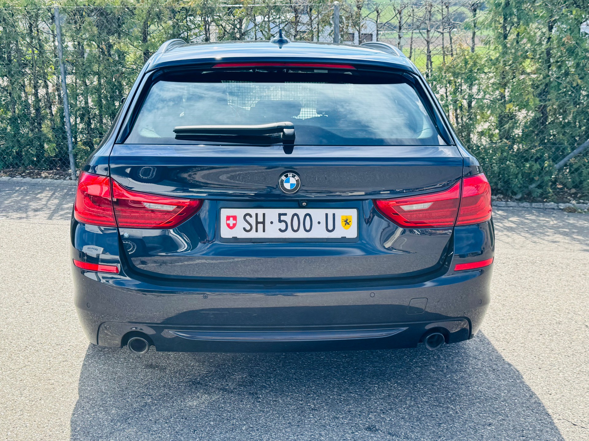 BMW 520d xDrive Touring Sport Line Steptronic-image-5