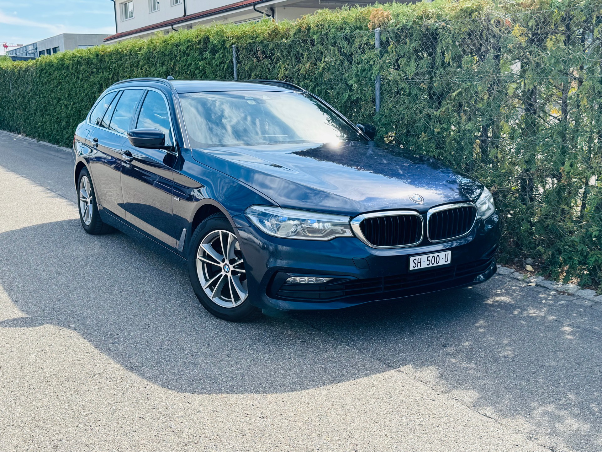 BMW 520d xDrive Touring Sport Line Steptronic-image-0
