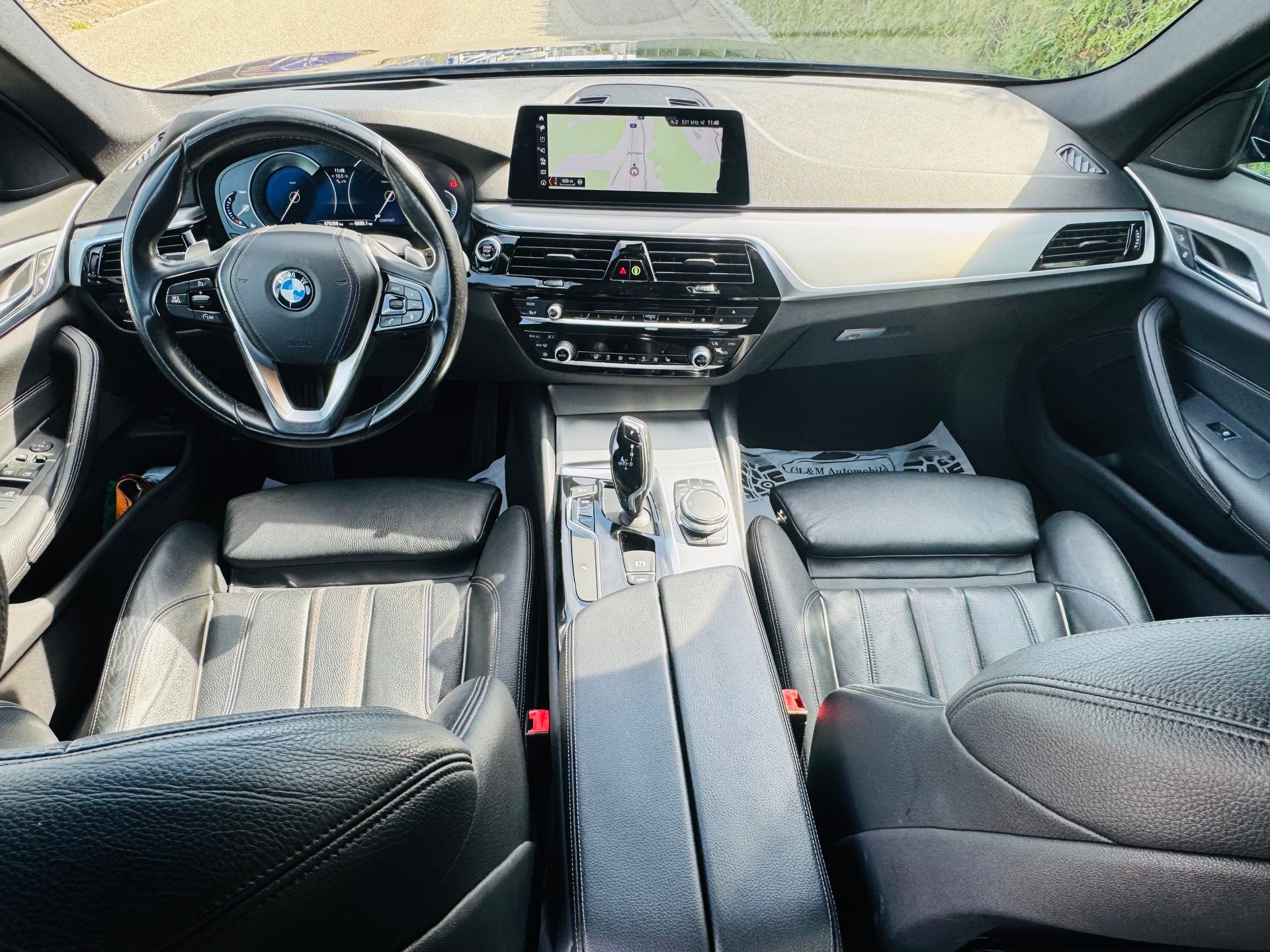 BMW 520d xDrive Touring Sport Line Steptronic-image-8