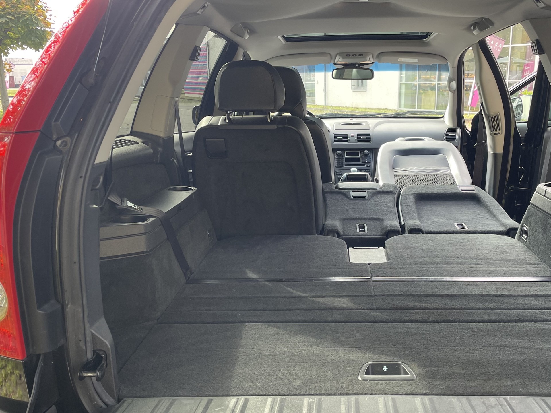 VOLVO XC90-image-4