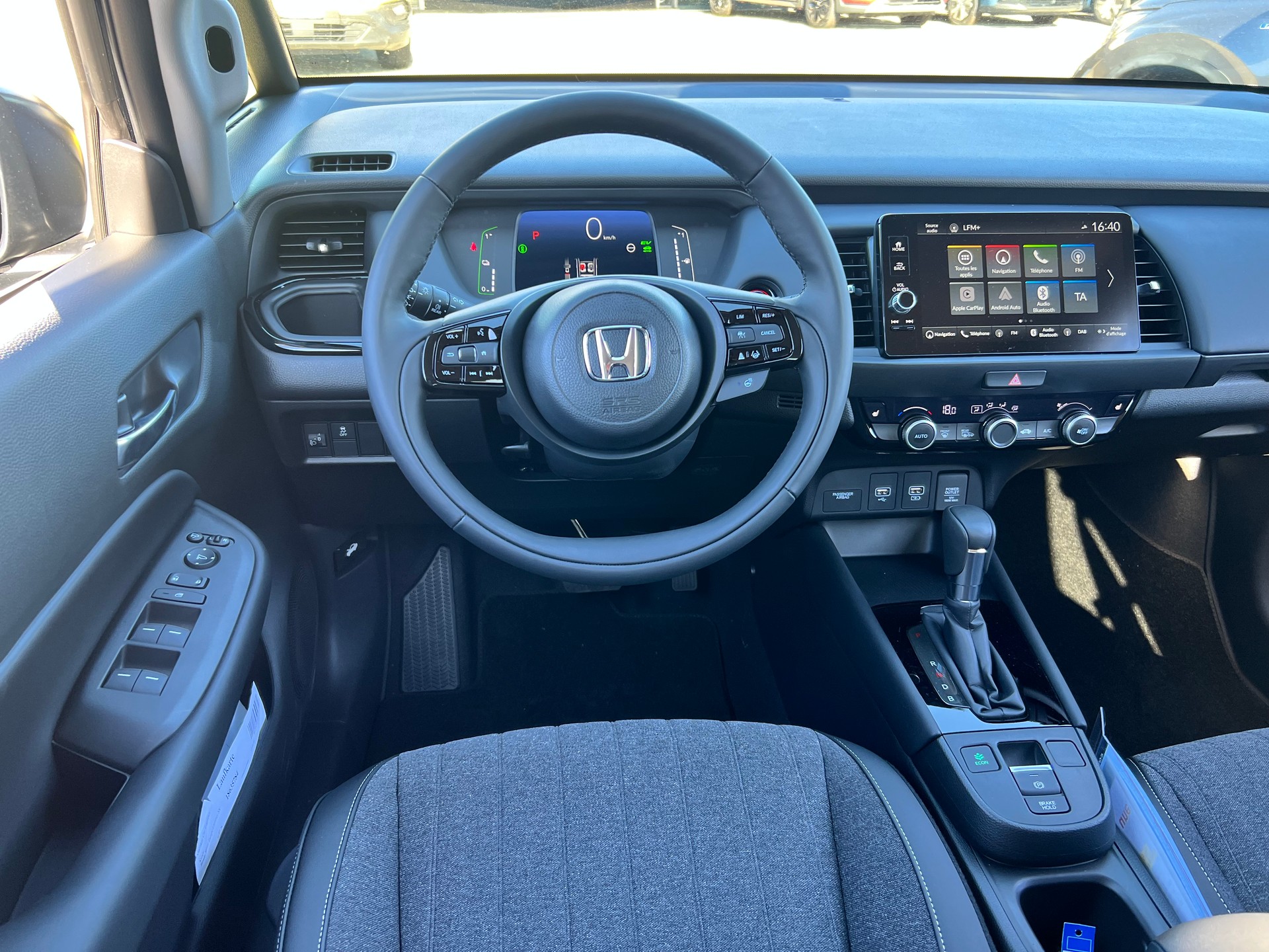 HONDA Jazz 1.5i-MMD Advance-image-8