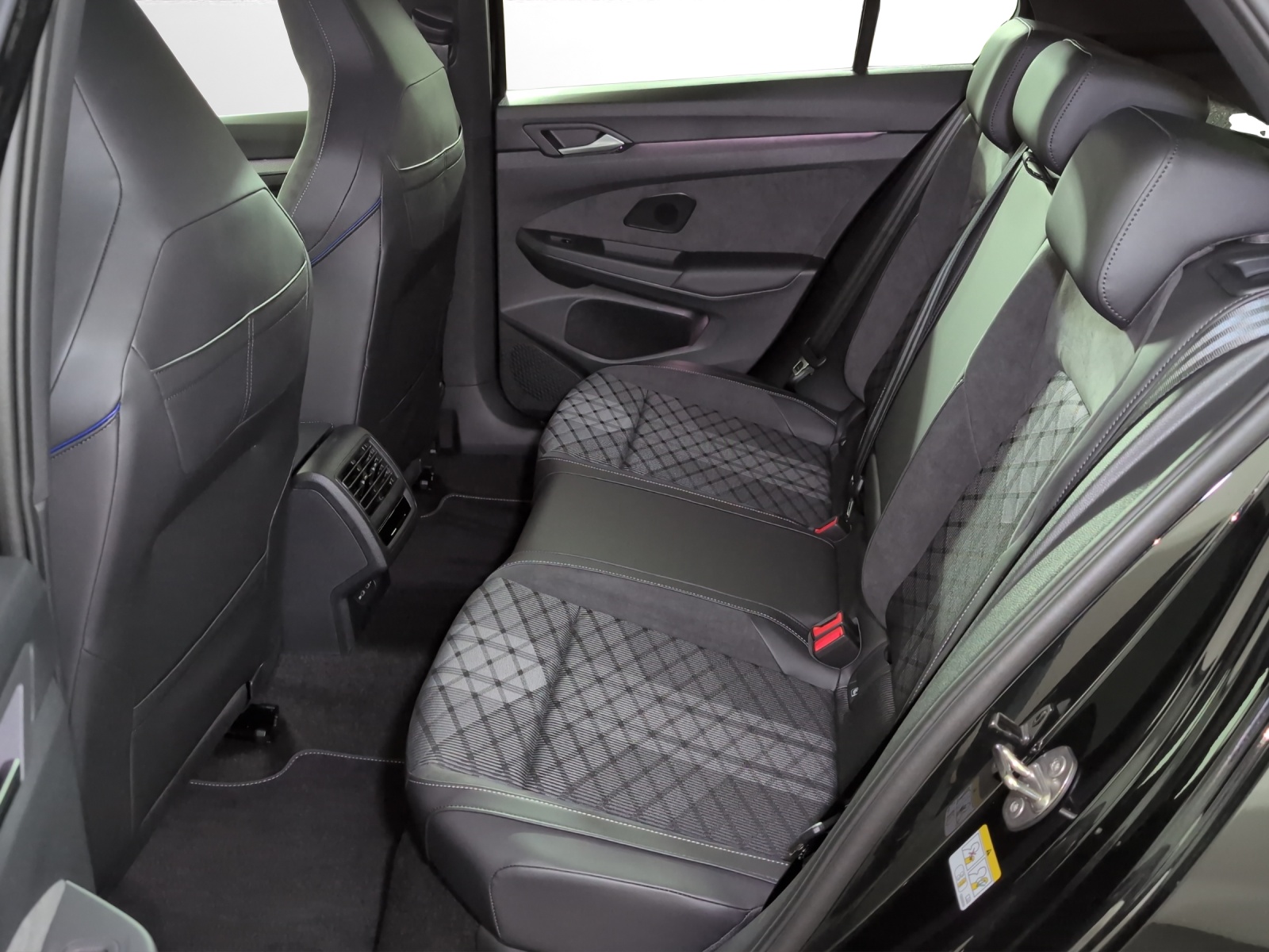 VW Golf 2.0 TSI R-Line DSG 4 Motion-image-8