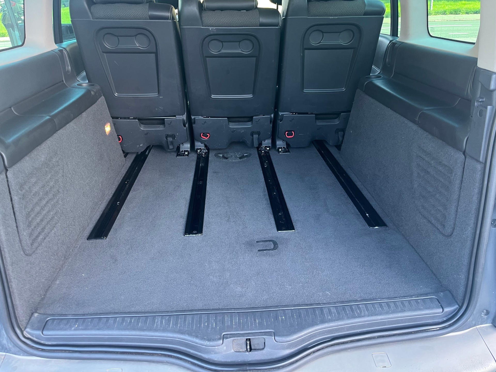 RENAULT Grand Espace 2.0 dCi Dynamique-image-11