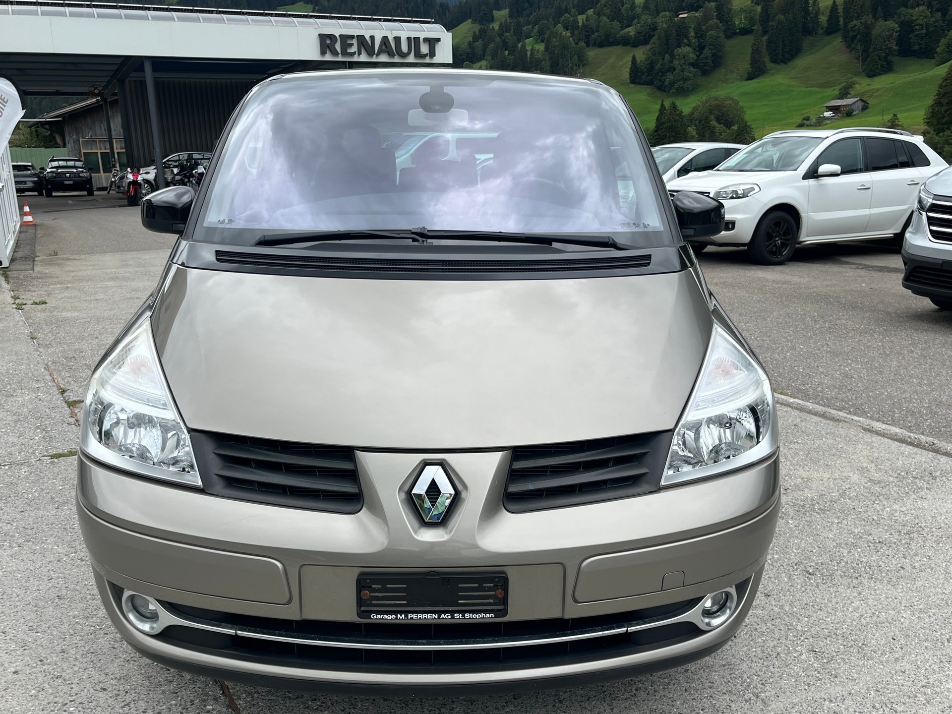 RENAULT Grand Espace 2.0 dCi Dynamique-image-2
