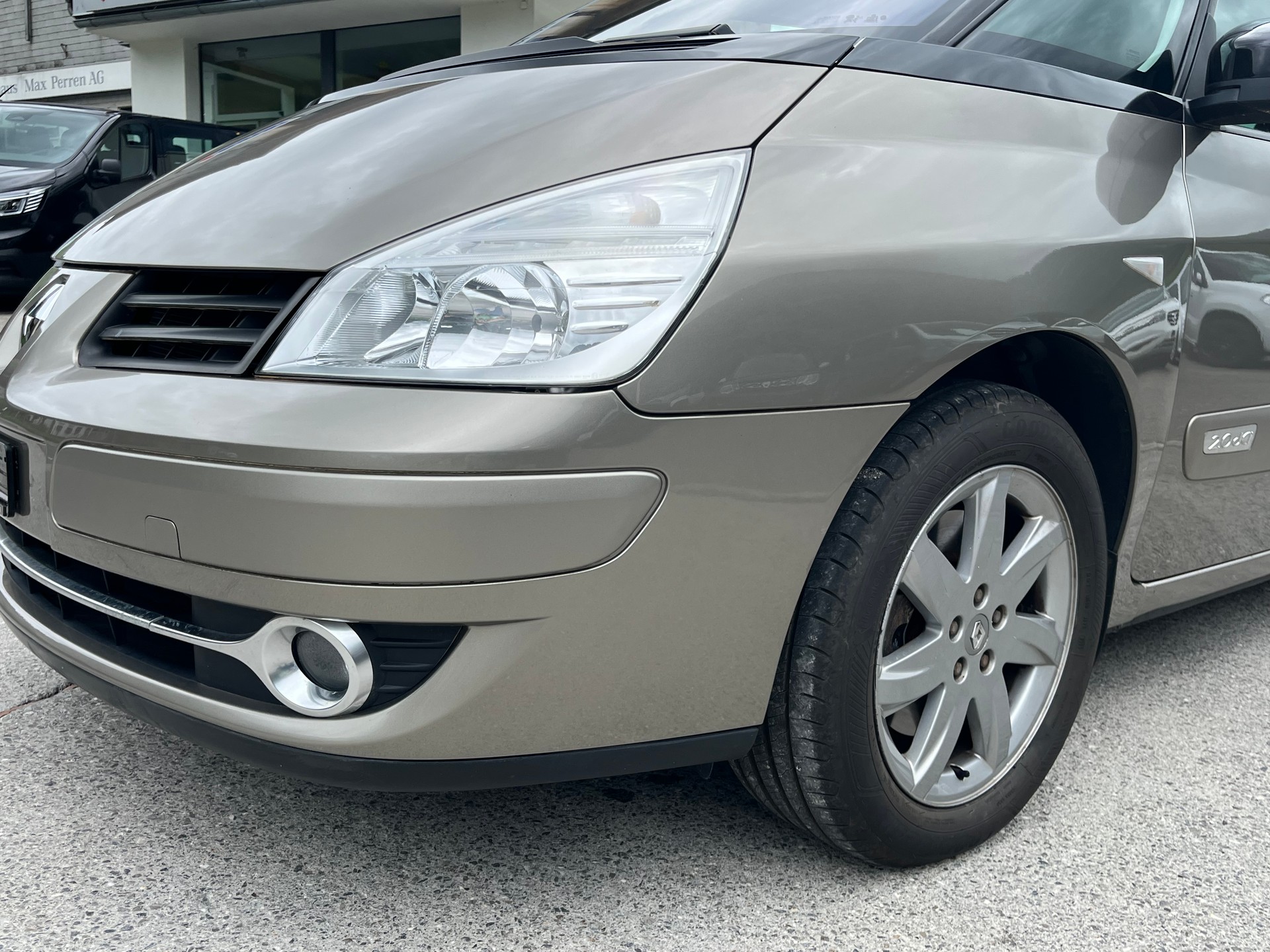 RENAULT Grand Espace 2.0 dCi Dynamique-image-4