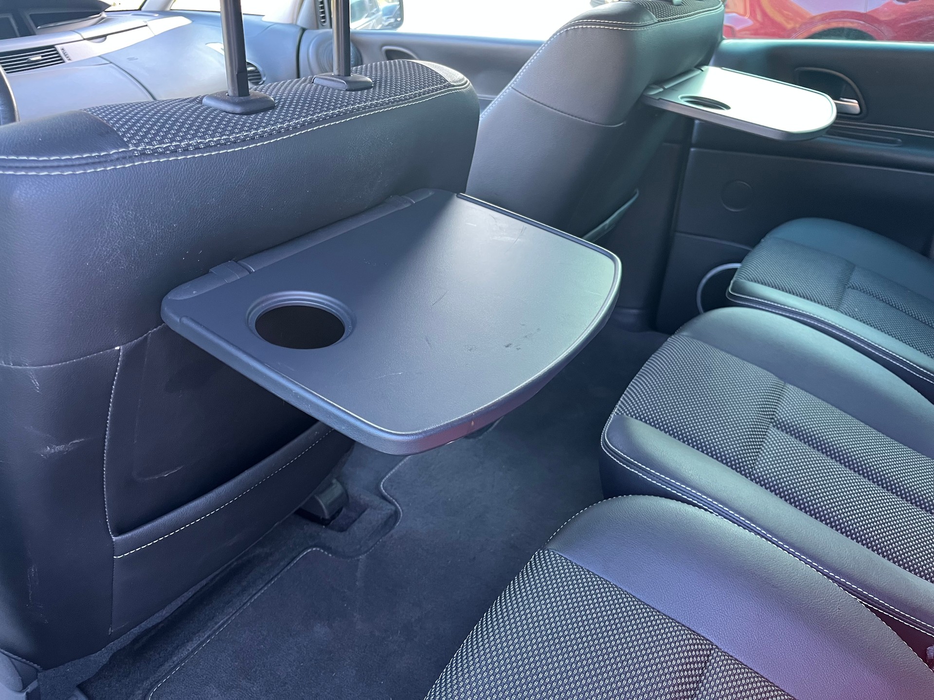 RENAULT Grand Espace 2.0 dCi Dynamique-image-10