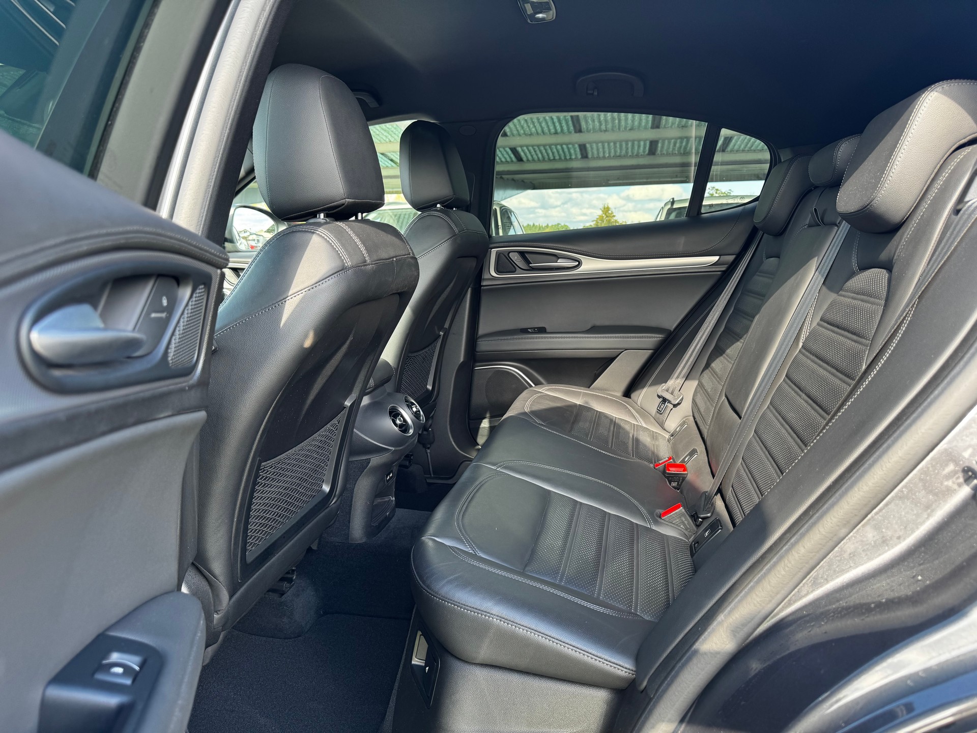 ALFA ROMEO Stelvio 2.0 Super Q4 Automatic-image-11