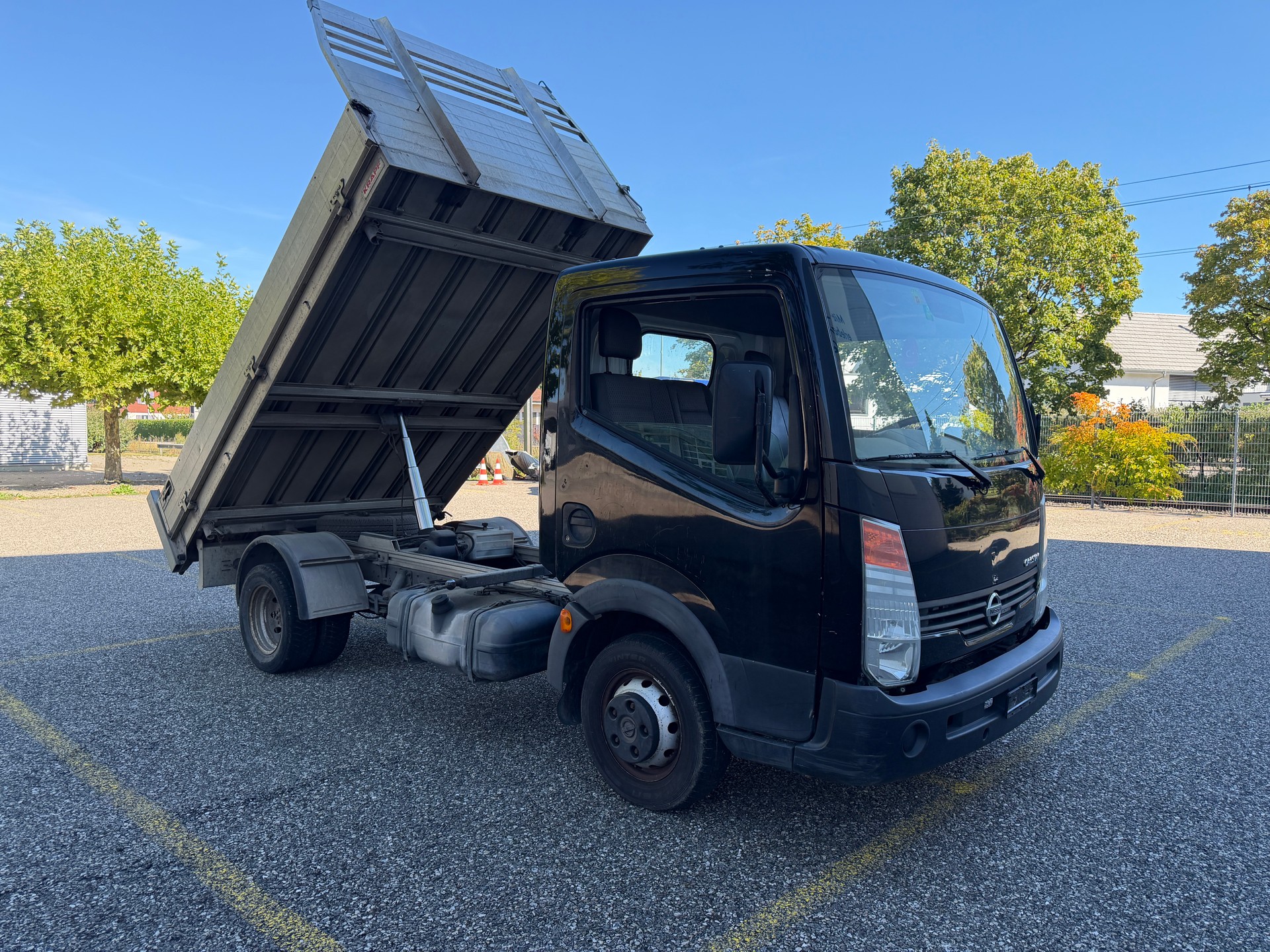 NISSAN Cabstar Basis (Pro) 35.13 3-seiten kipper-image-1