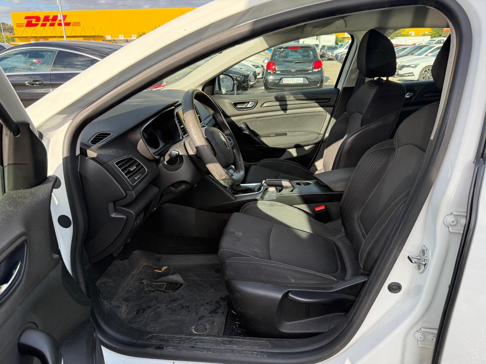RENAULT Mégane Grandtour 1.5 dCi Business Line EDC-image-8