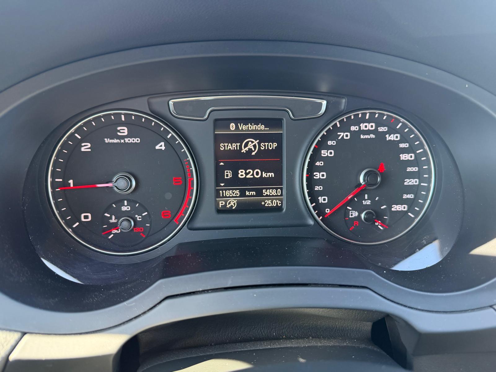 AUDI Q3 2.0 TDI S-Line qu. S-Tronic-image-9